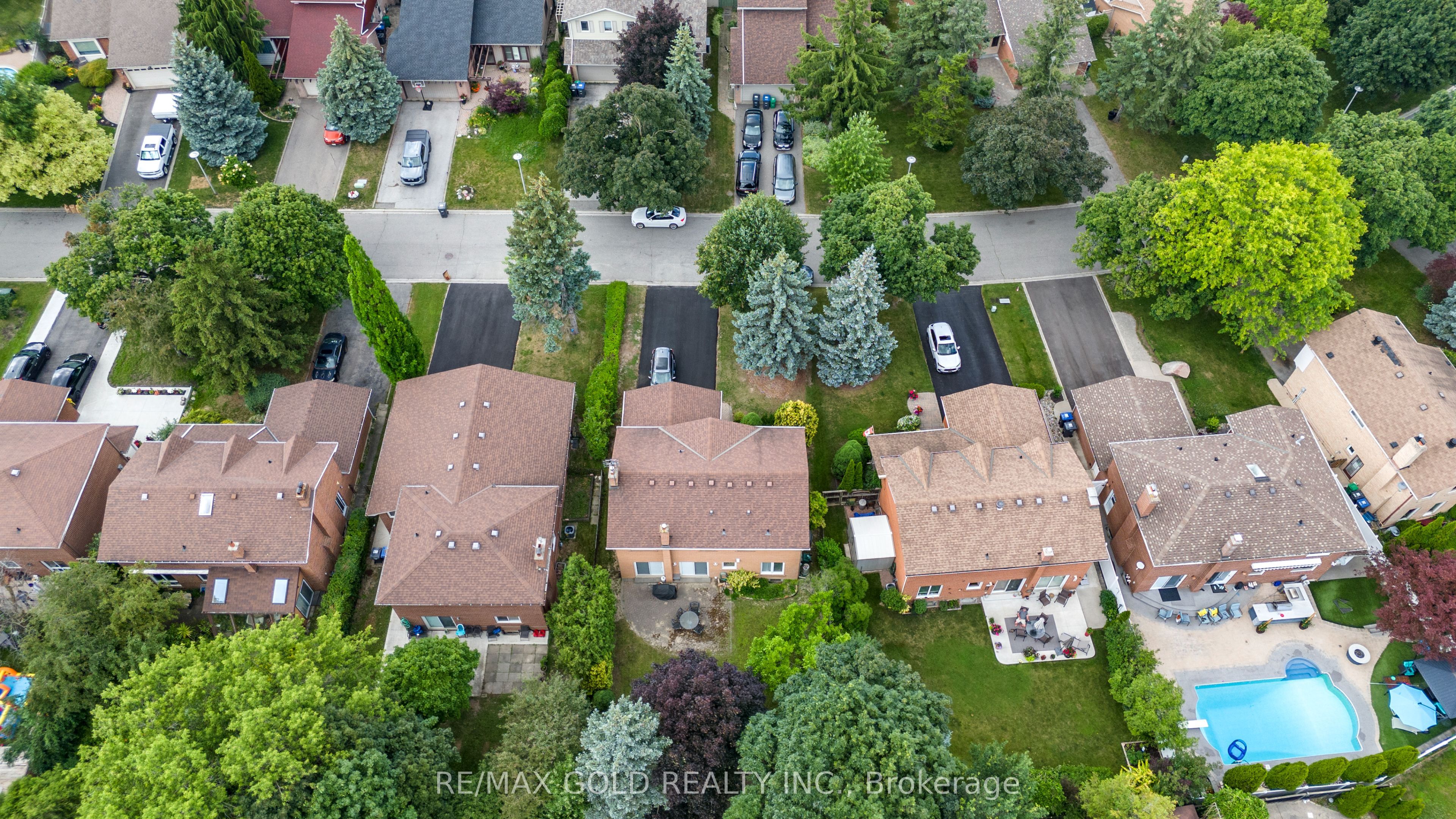 48 Maidstone Crescent Property Photo 4
