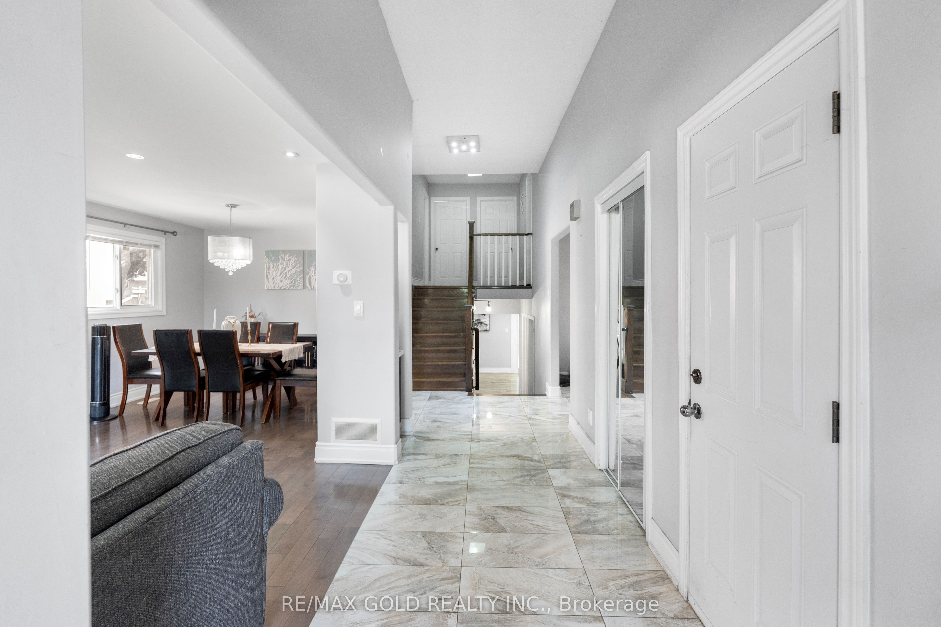 48 Maidstone Crescent Property Photo 6
