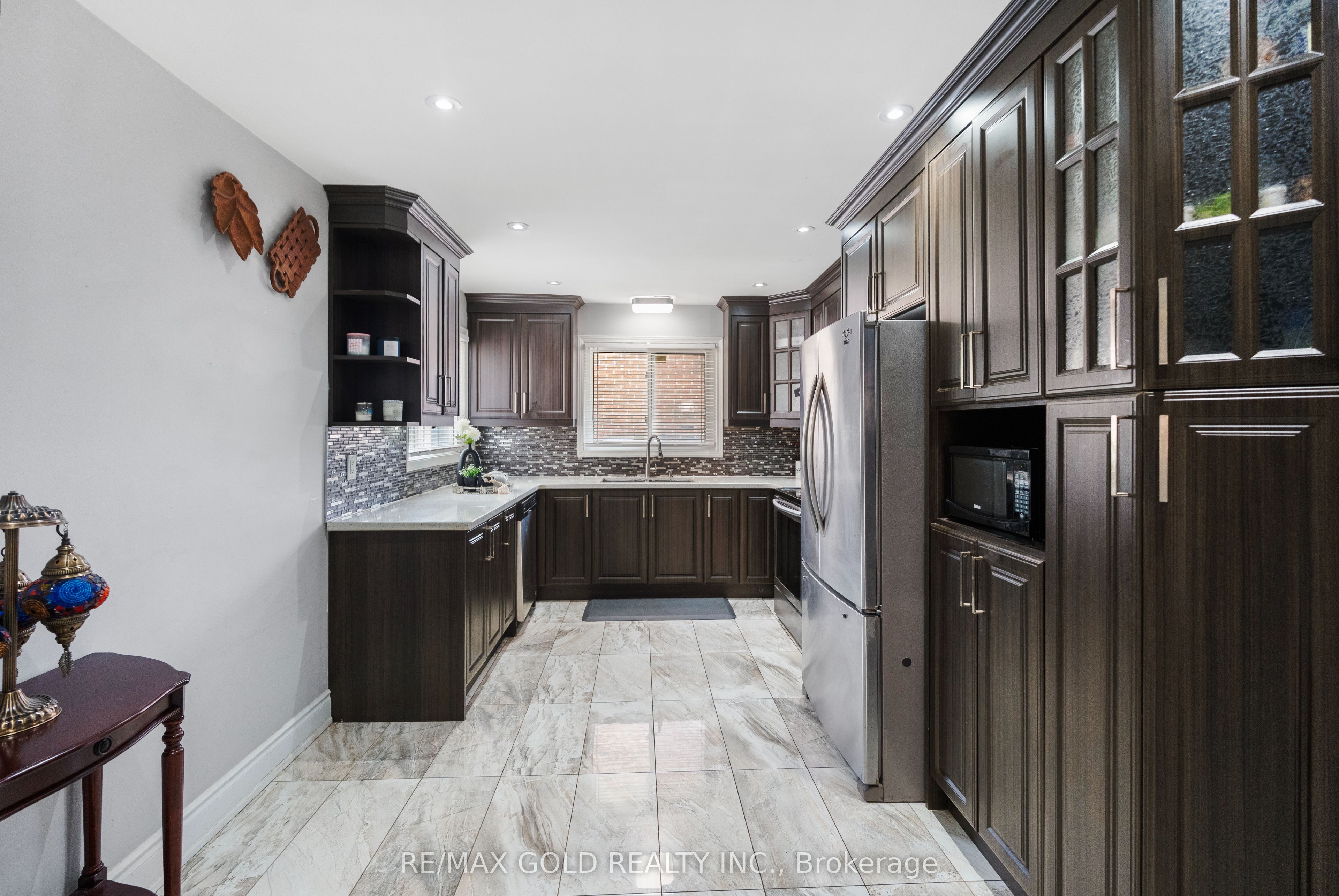 48 Maidstone Crescent Property Photo 14