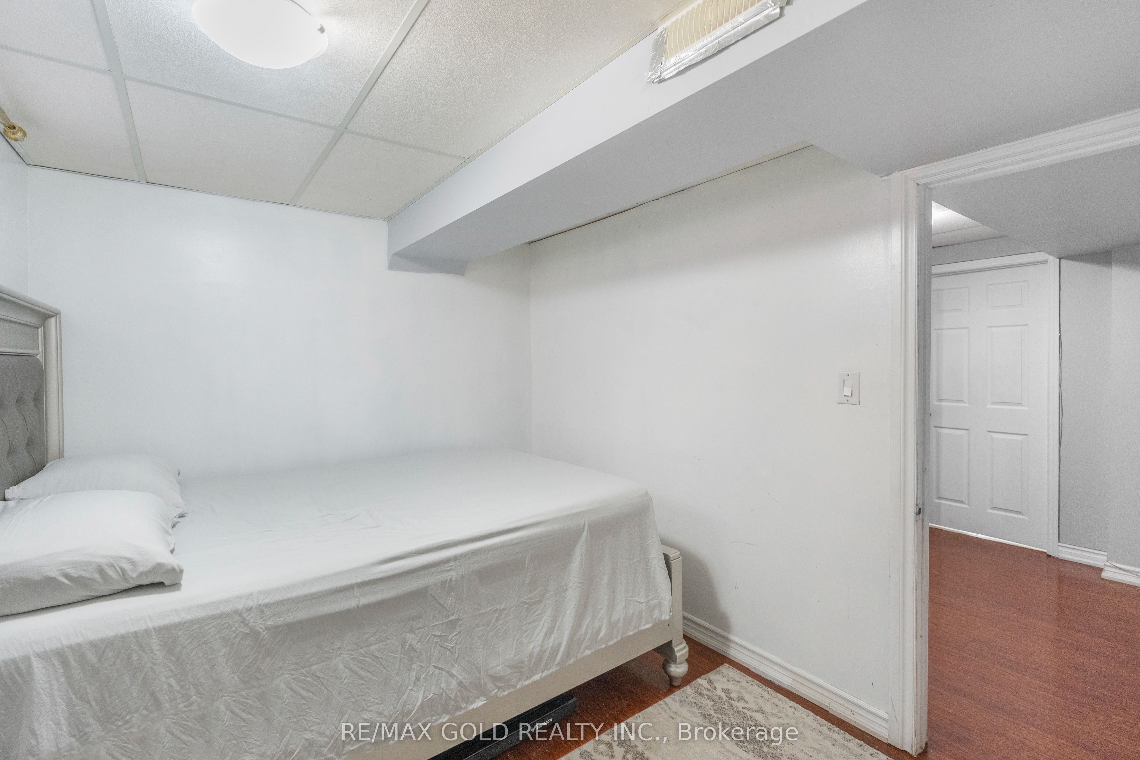 48 Maidstone Crescent Property Photo 33