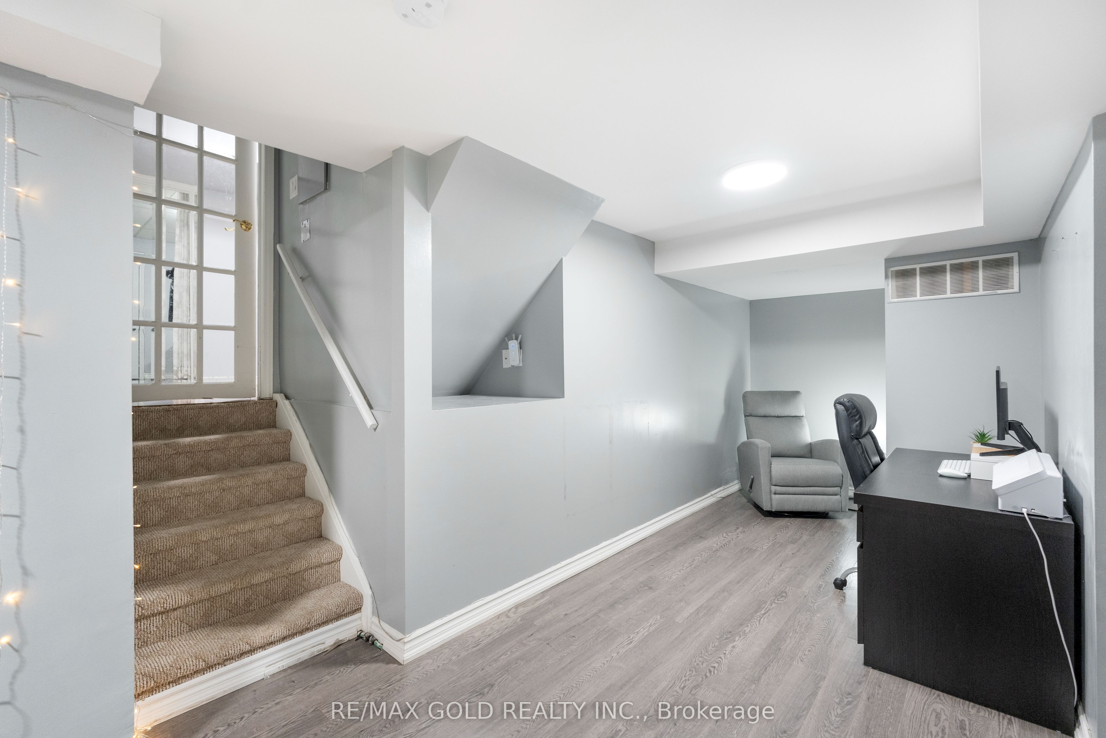 48 Maidstone Crescent Property Photo 41