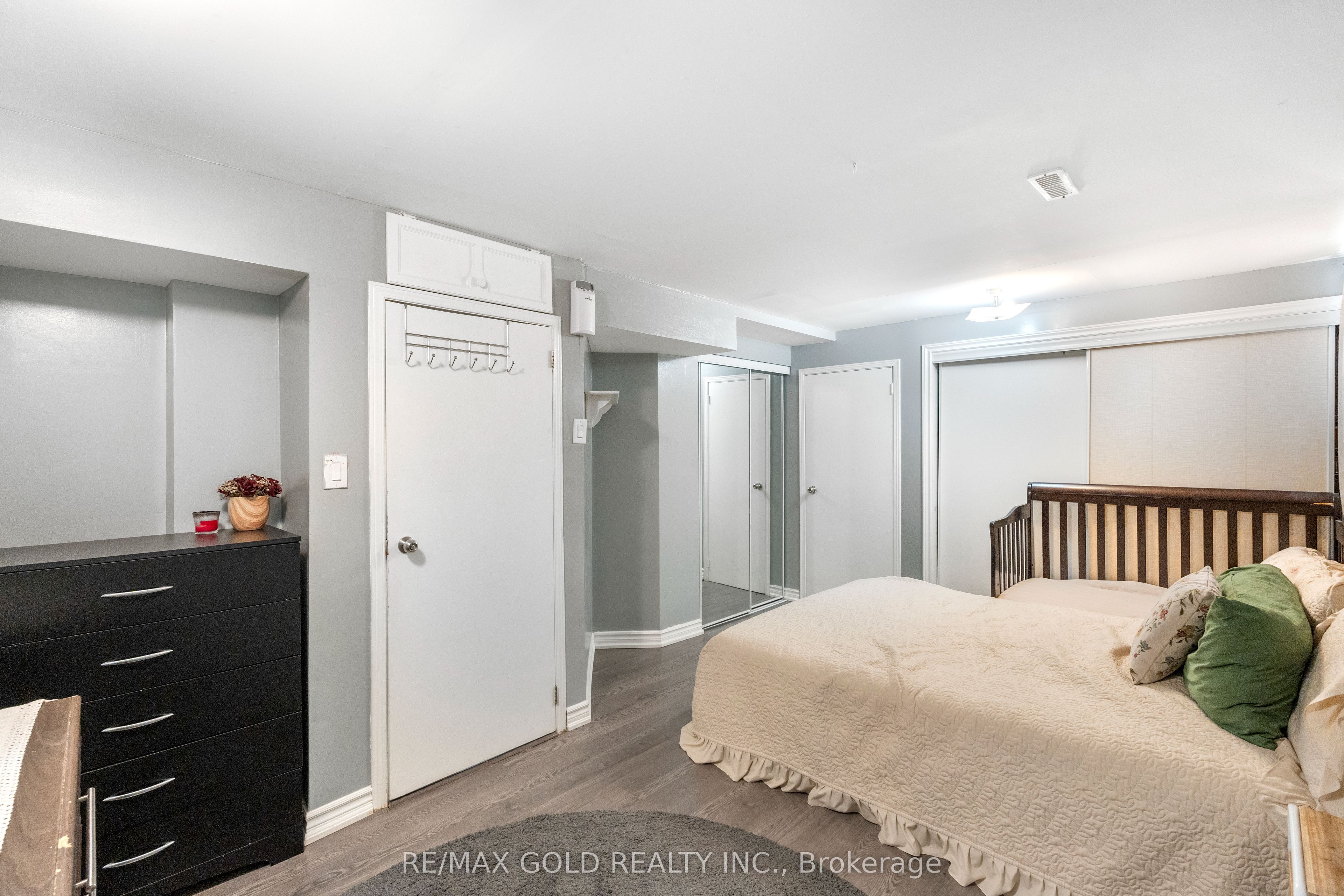 48 Maidstone Crescent Property Photo 45