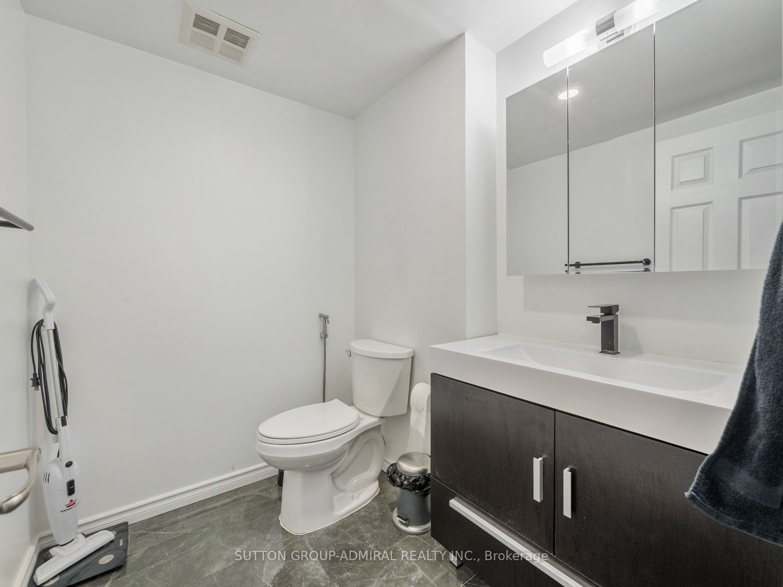 10 Martha Eaton Way 1811 Property Photo 28
