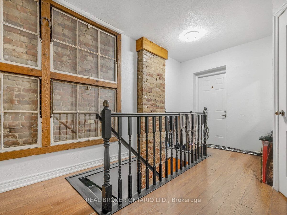 1438a Dufferin Street Property Photo 33