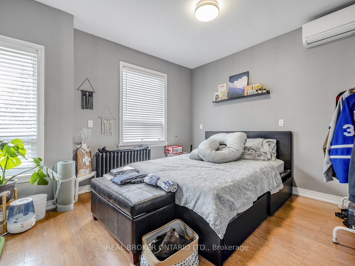 1438a Dufferin Street Property Photo 44