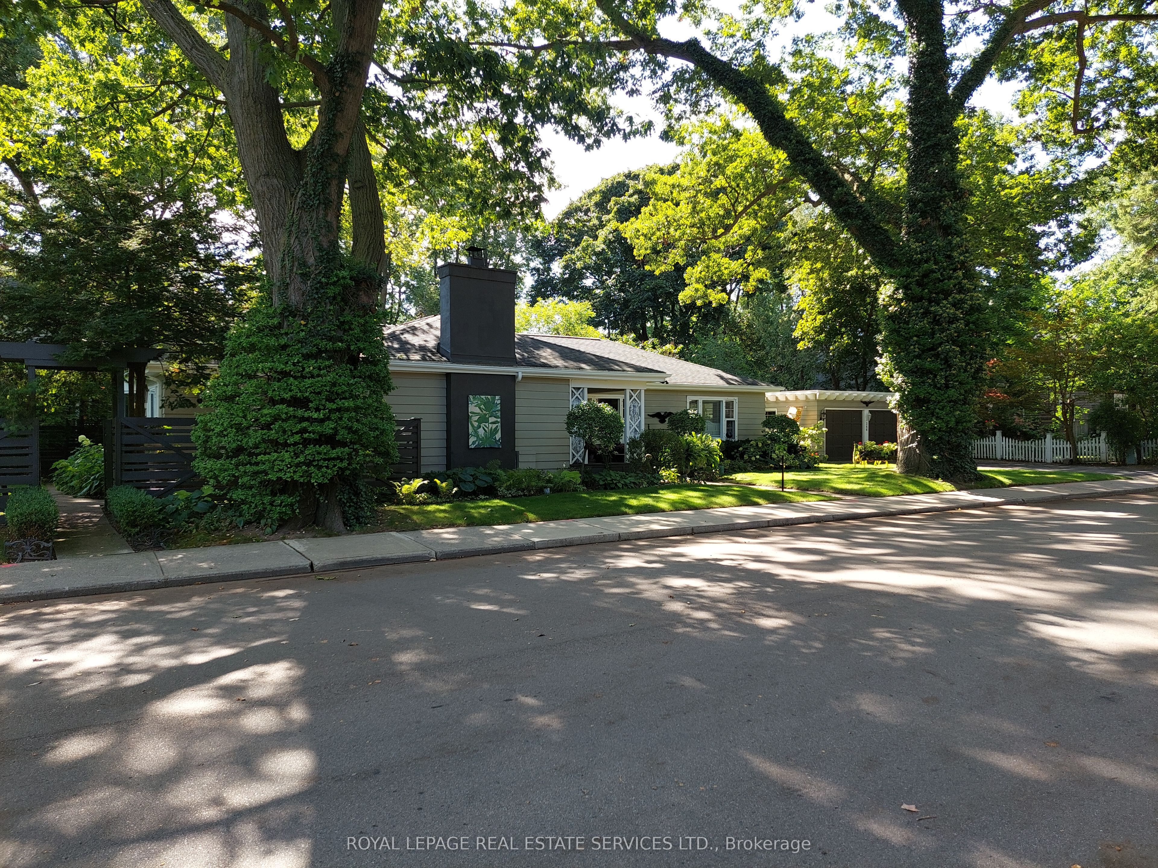 344 Maple Avenue Property Photo 3