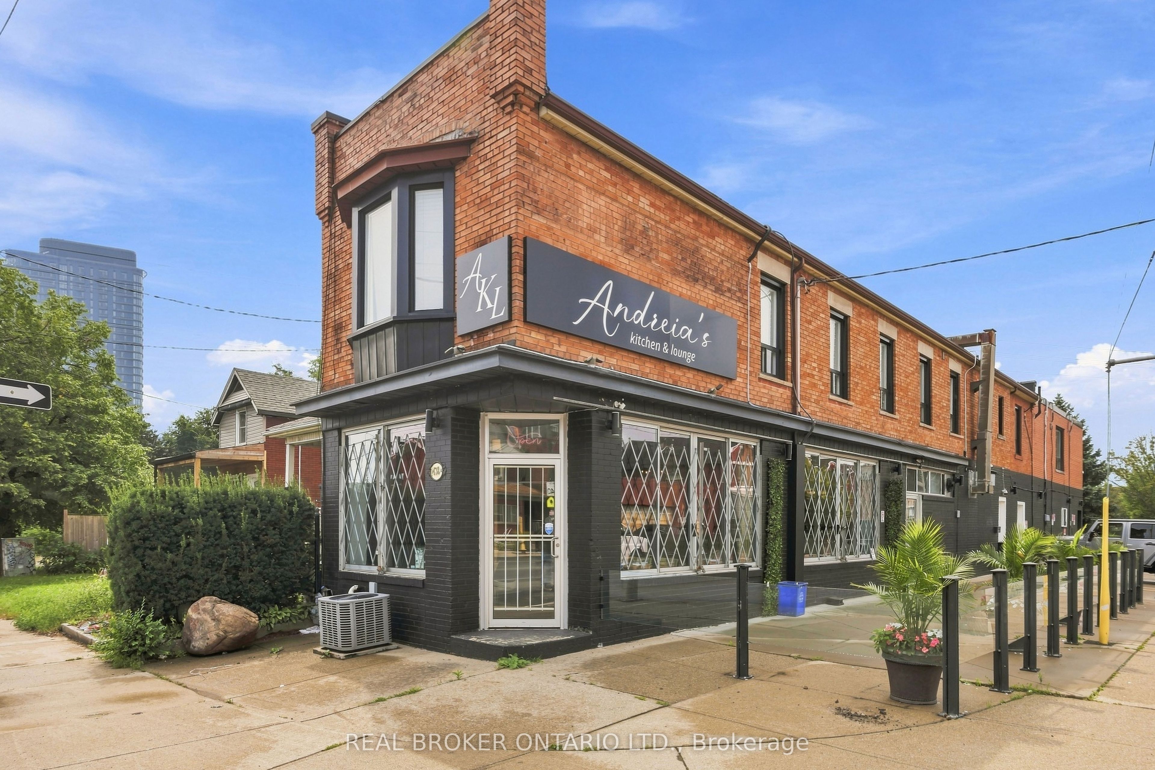 1438a Dufferin Street Property Photo 1
