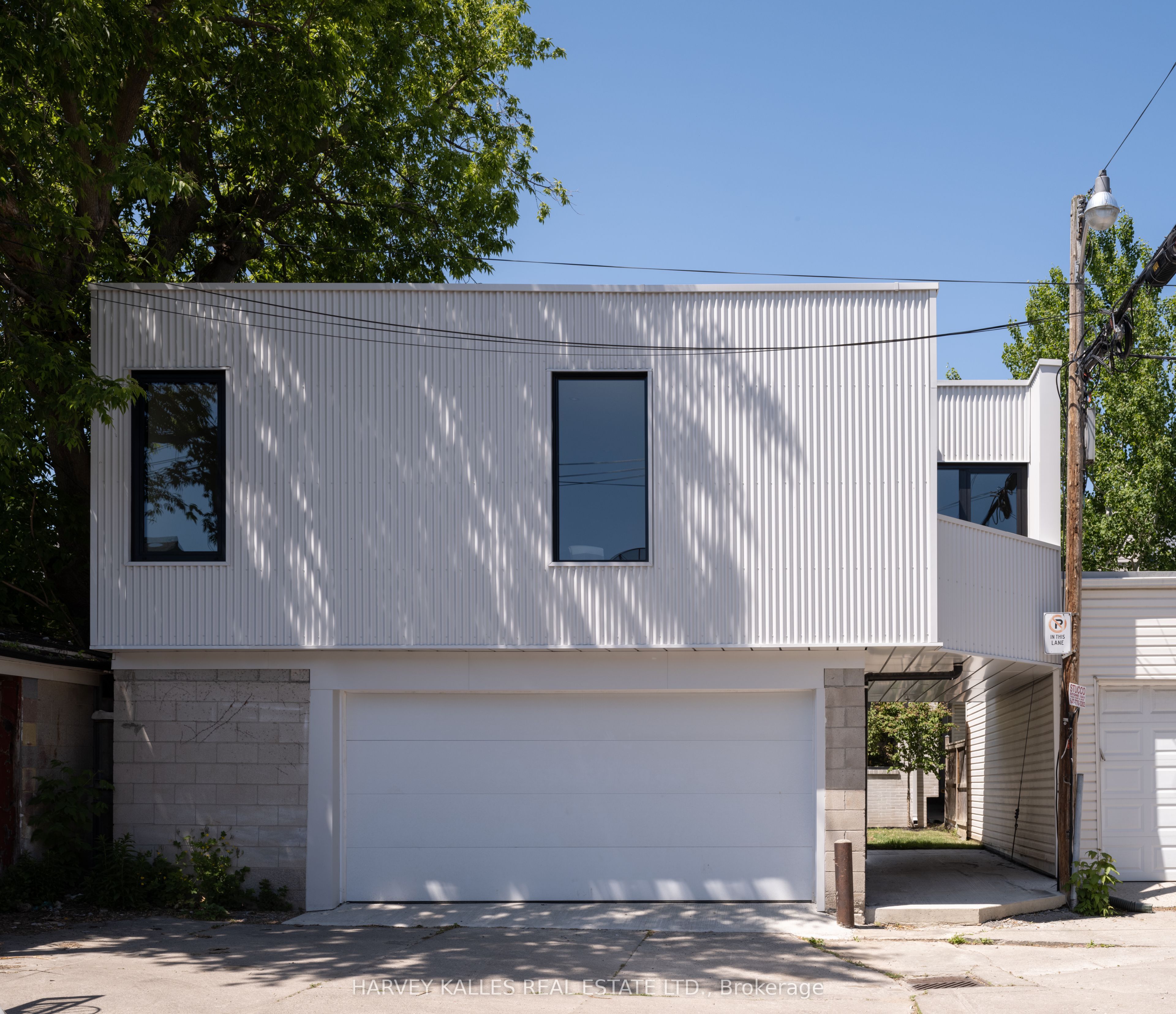 157 Hallam Street D Property Photo 16