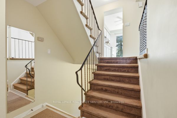 29 Silver Shadow Path Property Photo 9