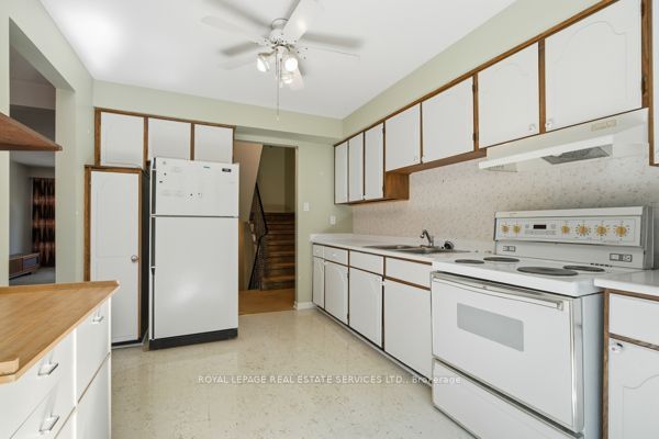 29 Silver Shadow Path Property Photo 18