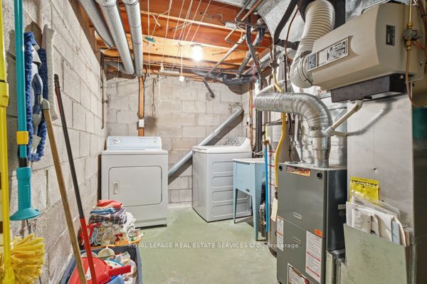 29 Silver Shadow Path Property Photo 41