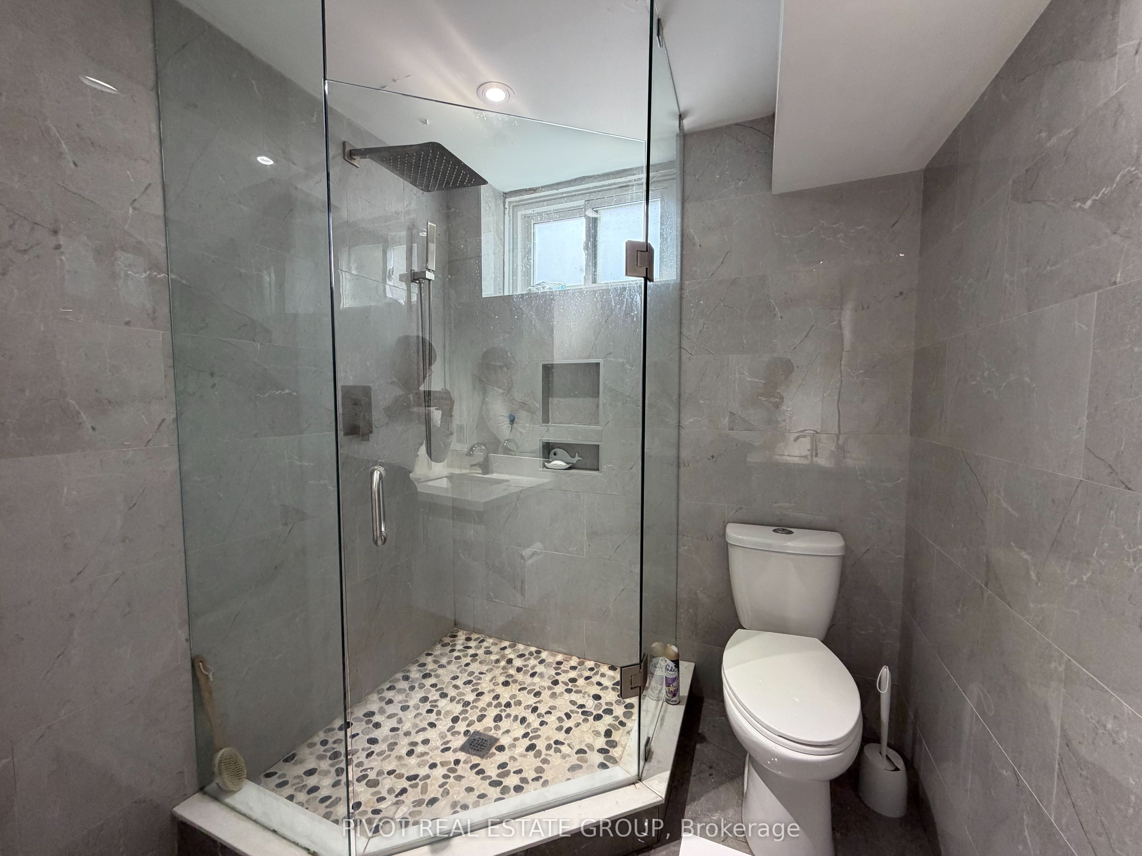 1303 Freeport Drive Property Photo 5
