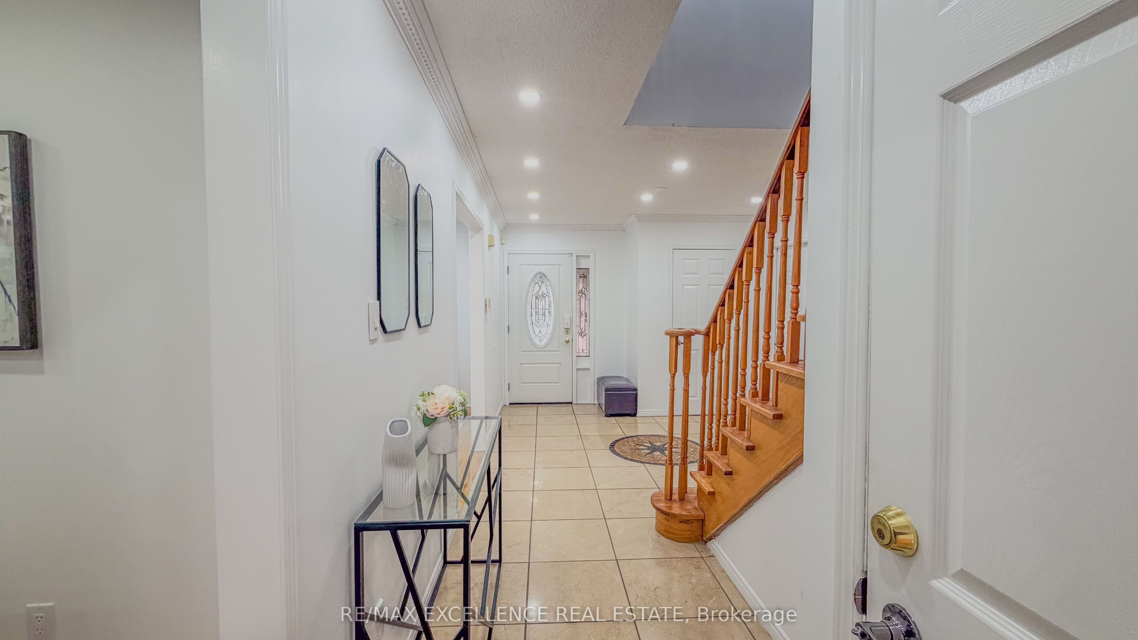 303 Hickory Circle Property Photo 10
