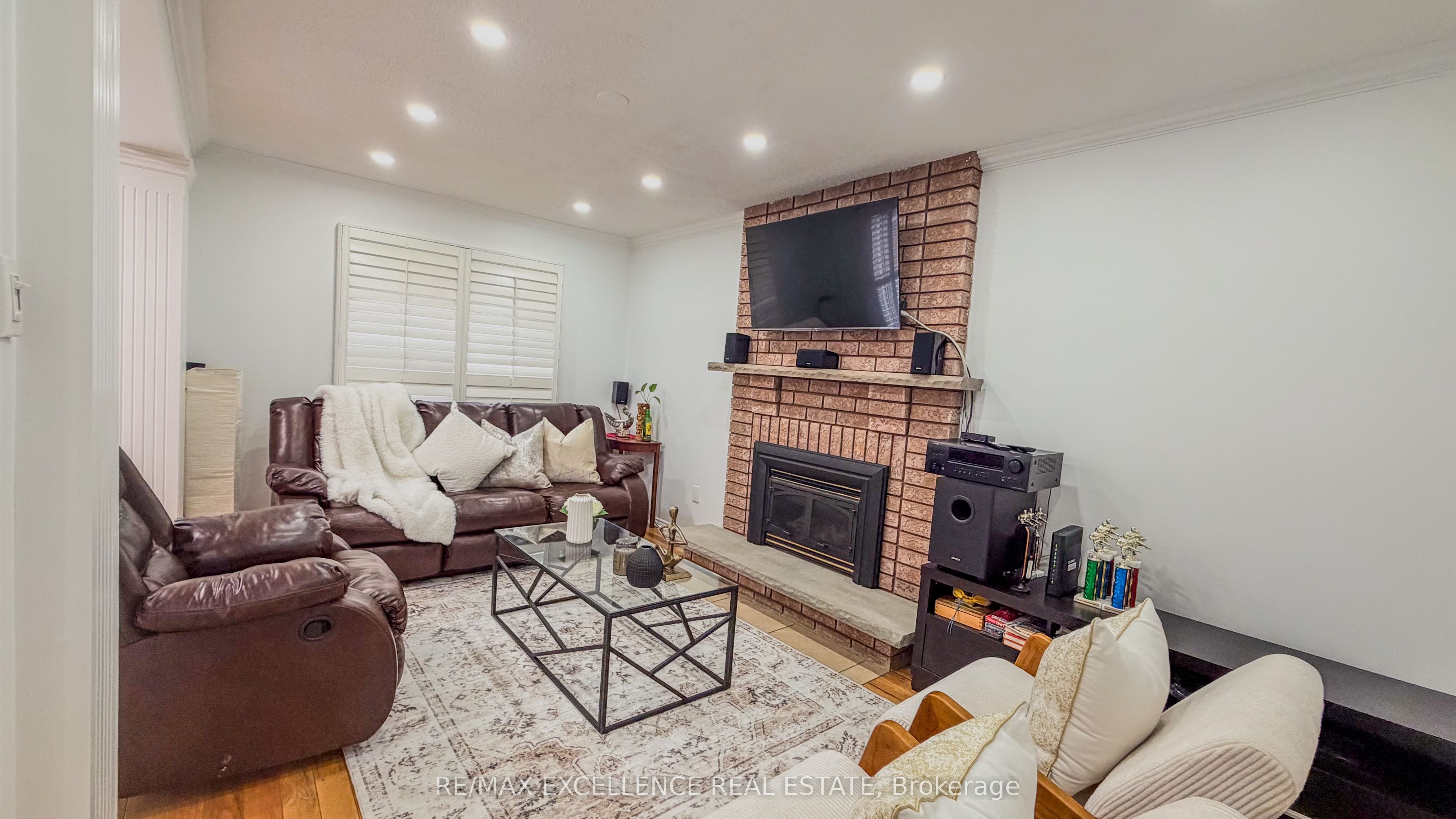 303 Hickory Circle Property Photo 11