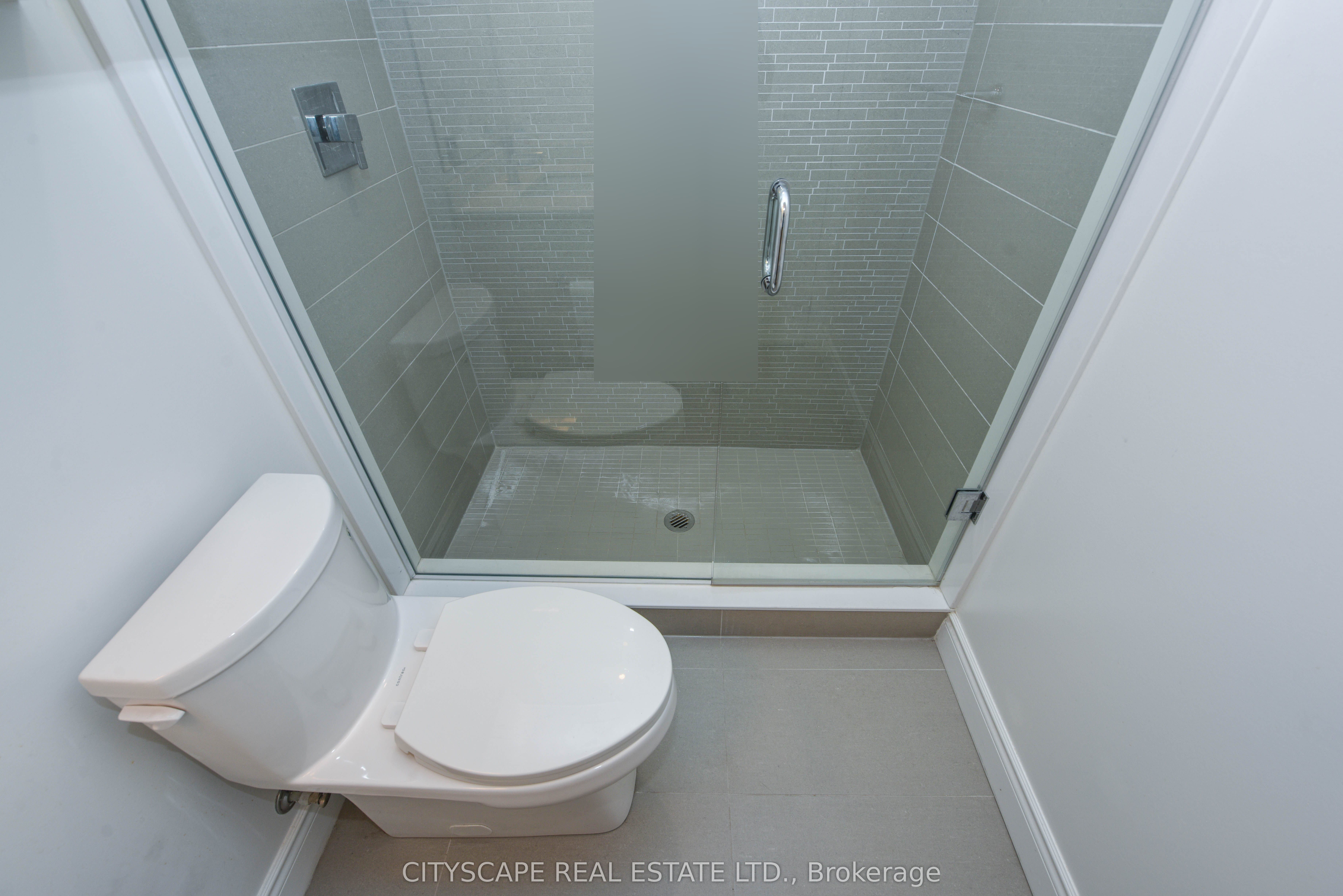 1050 Main St E Main Street E 426 Property Photo 16