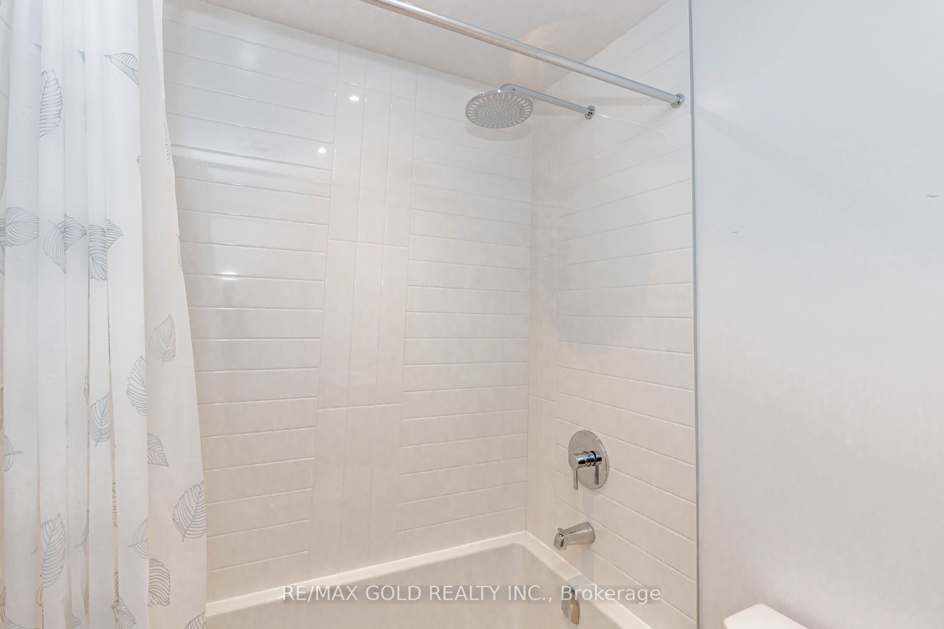 448 Burnhamthorpe Road 4408 Property Photo 39