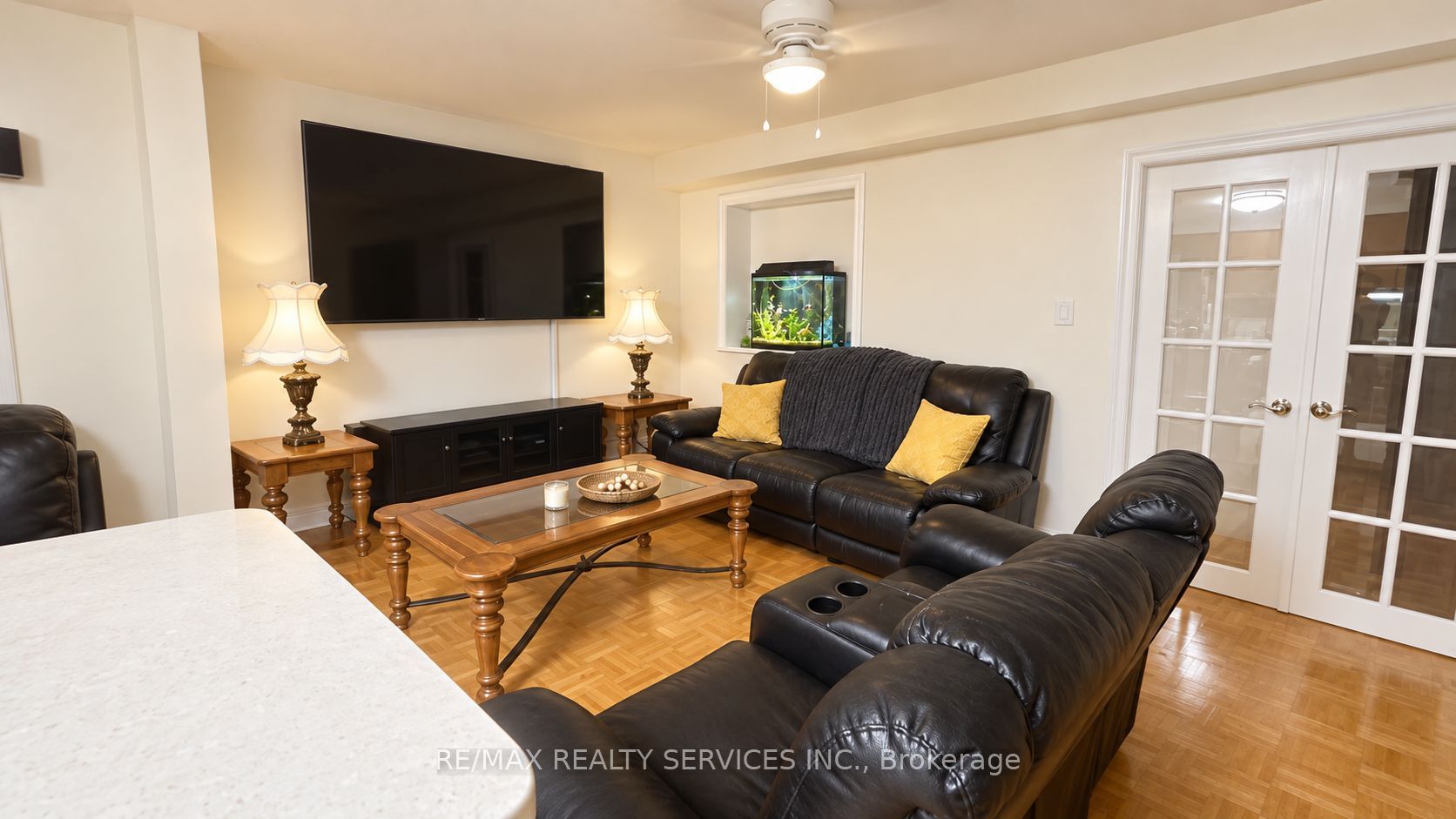 39 Cadillac Crescent Property Photo 8