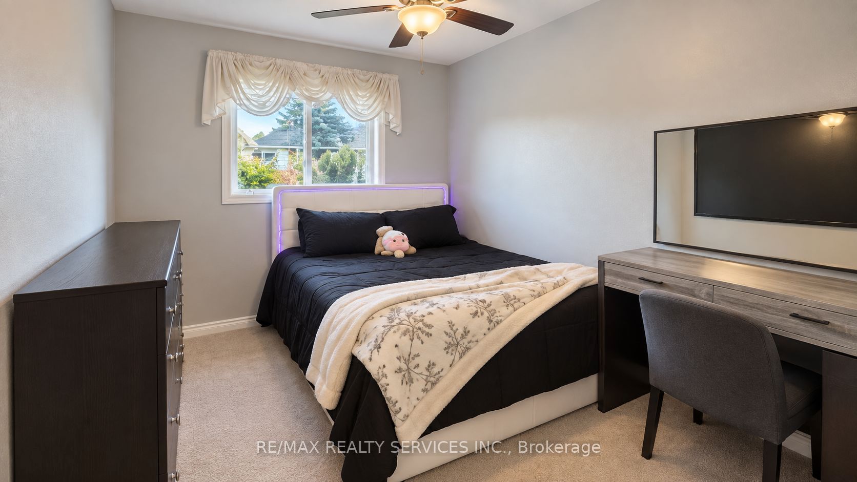 39 Cadillac Crescent Property Photo 14