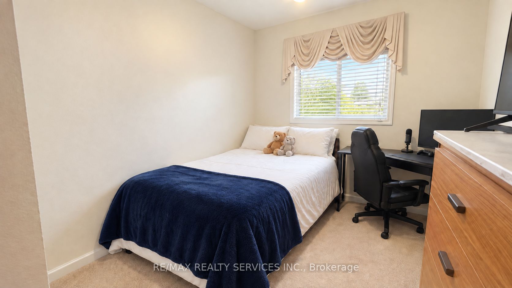 39 Cadillac Crescent Property Photo 22