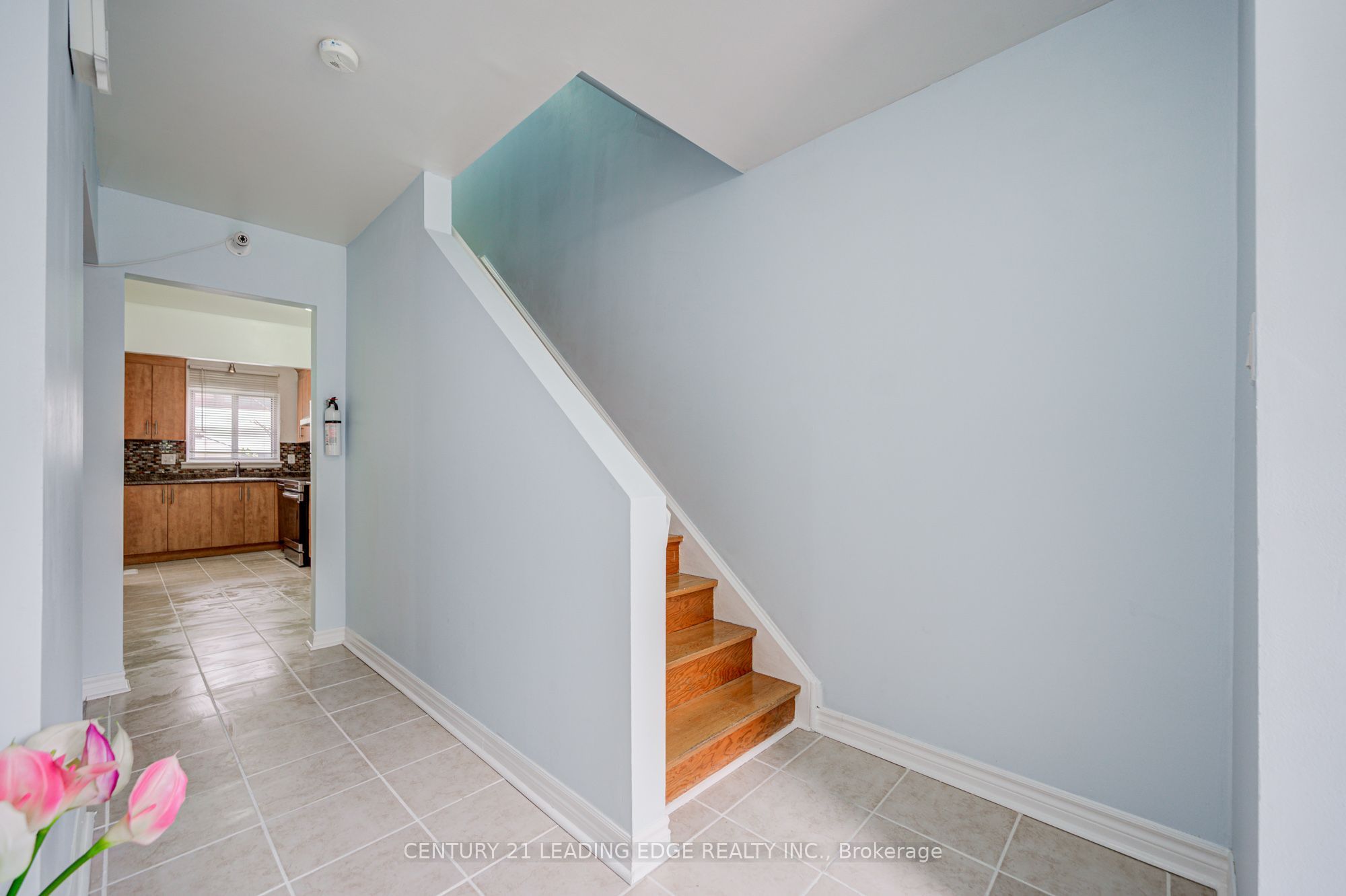 268 Fleetwood Crescent 285 Property Photo 7