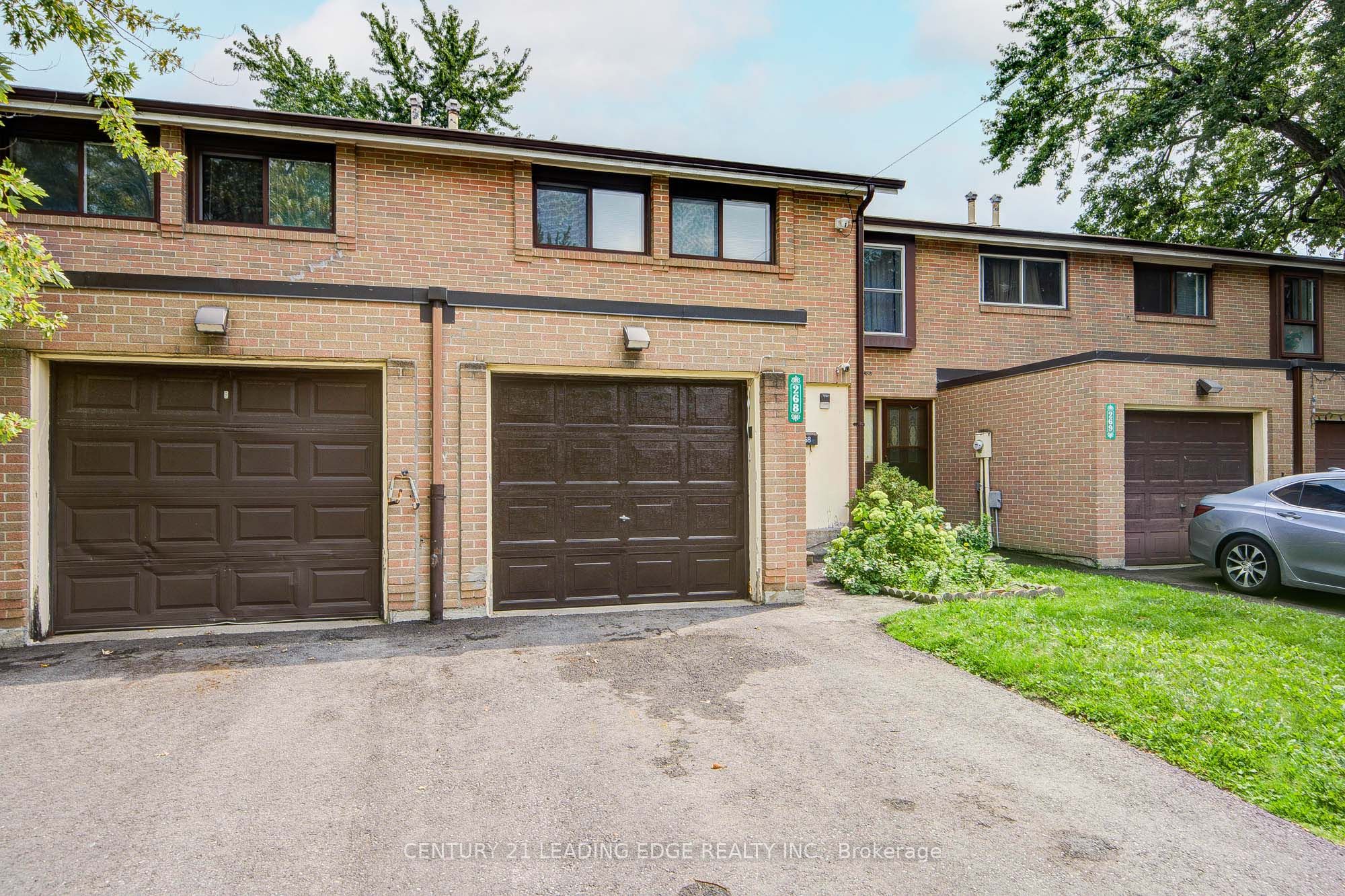 268 Fleetwood Crescent 285 Property Photo 44