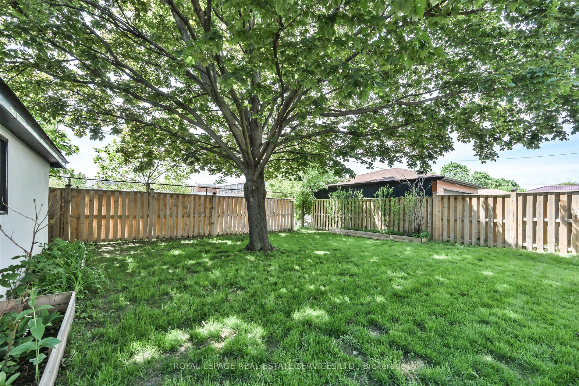 18 Celestine Drive Property Photo 38