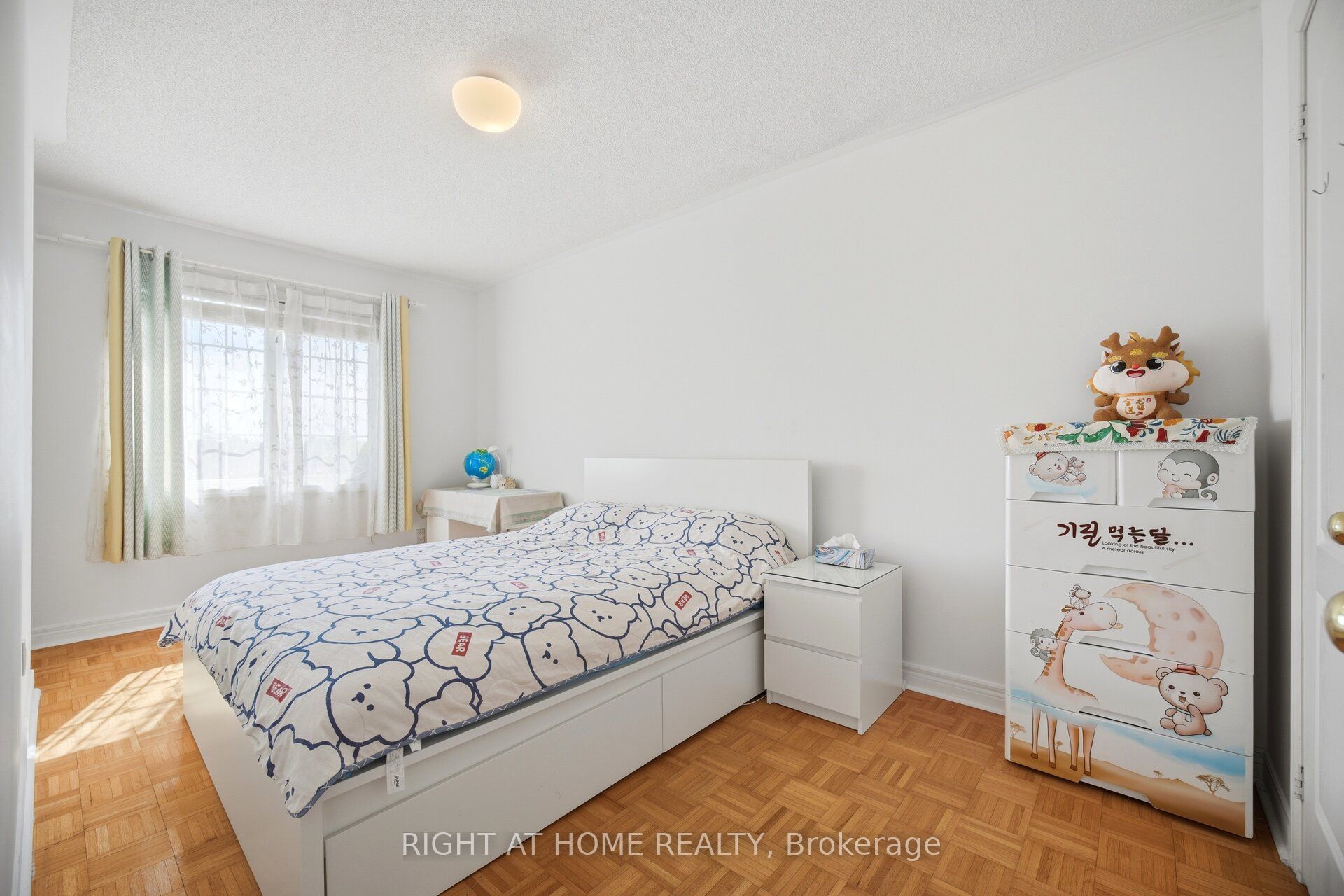 8 Richelieu Court Property Photo 13