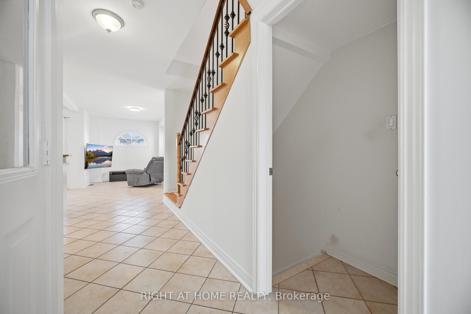 8 Richelieu Court Property Photo 16