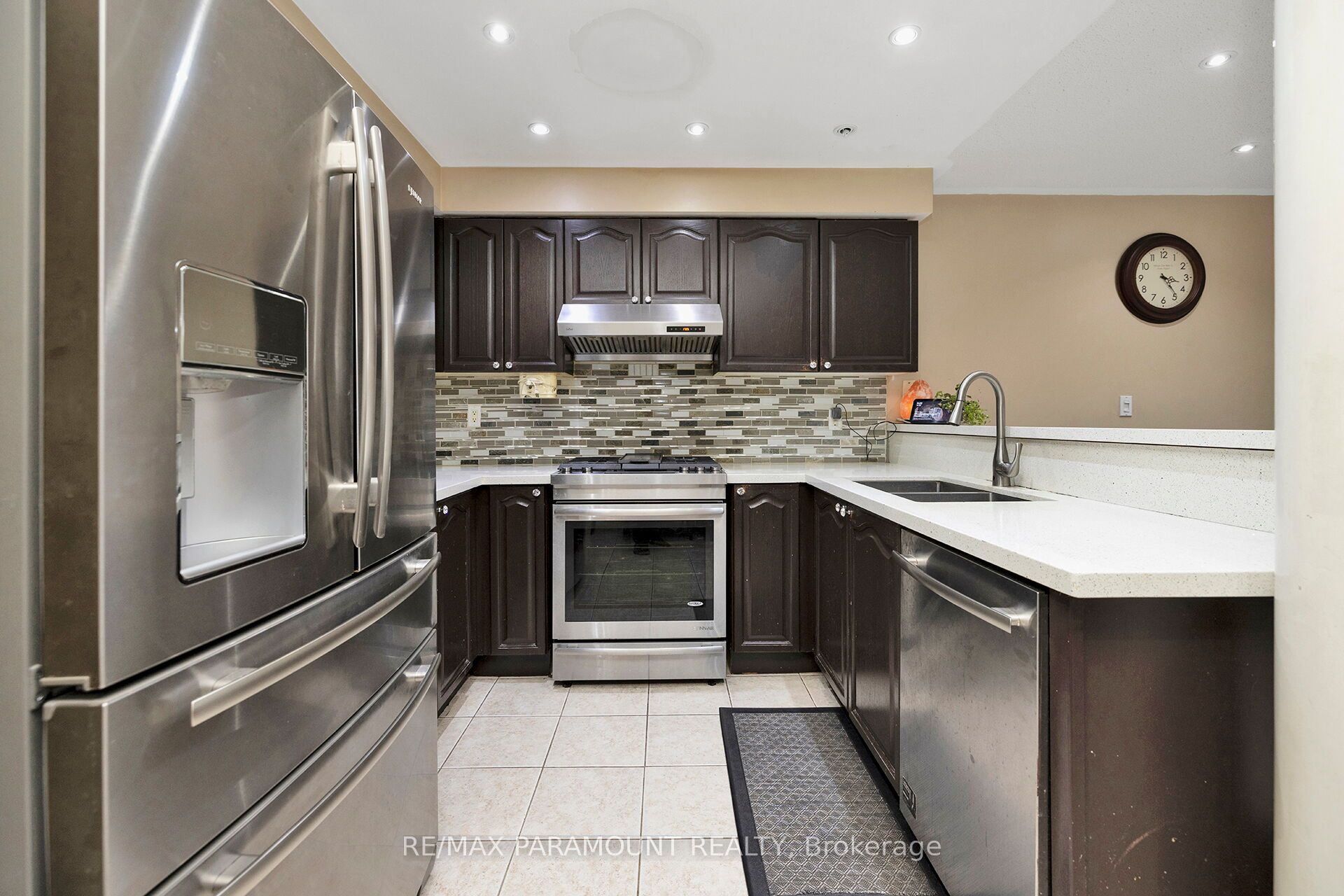 7080 Magistrate Terrace Upper Property Photo 10