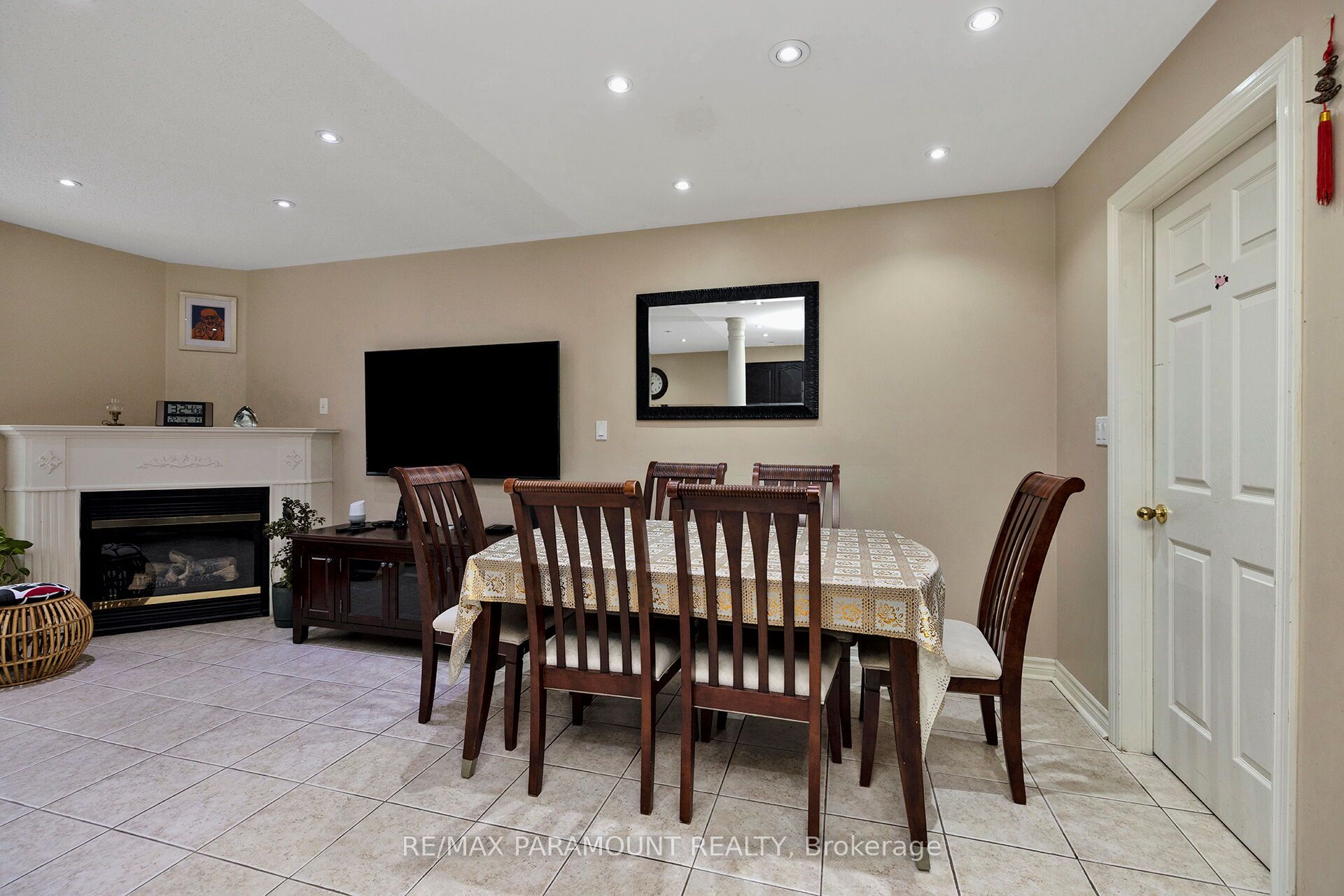 7080 Magistrate Terrace Upper Property Photo 13