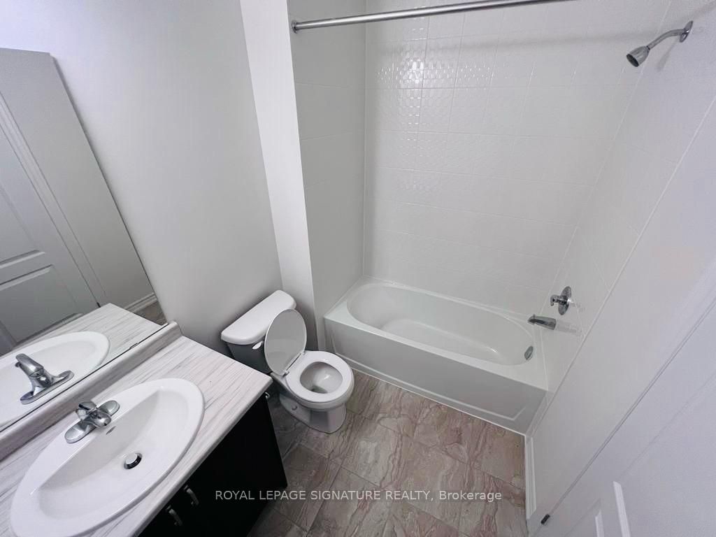 16 Hashmi Place Property Photo 16