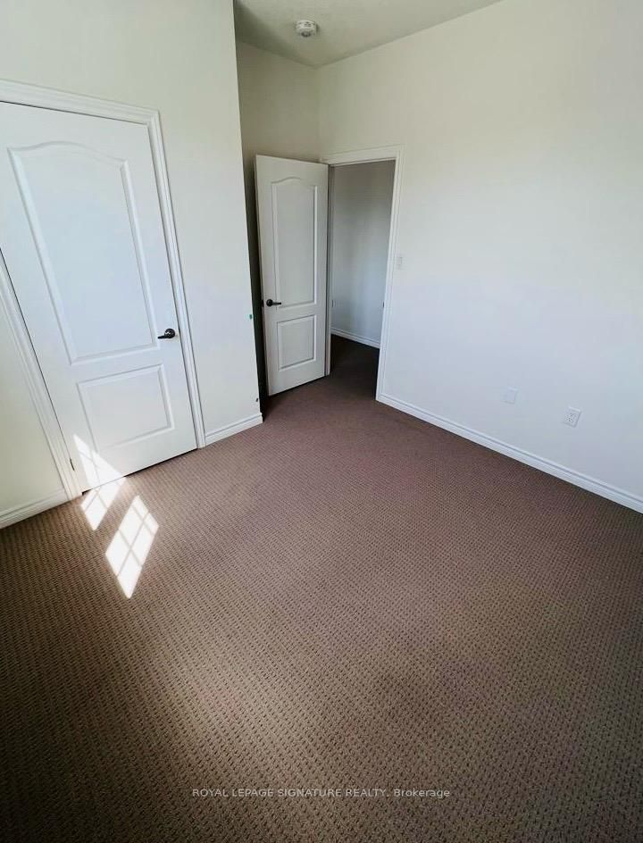 16 Hashmi Place Property Photo 17