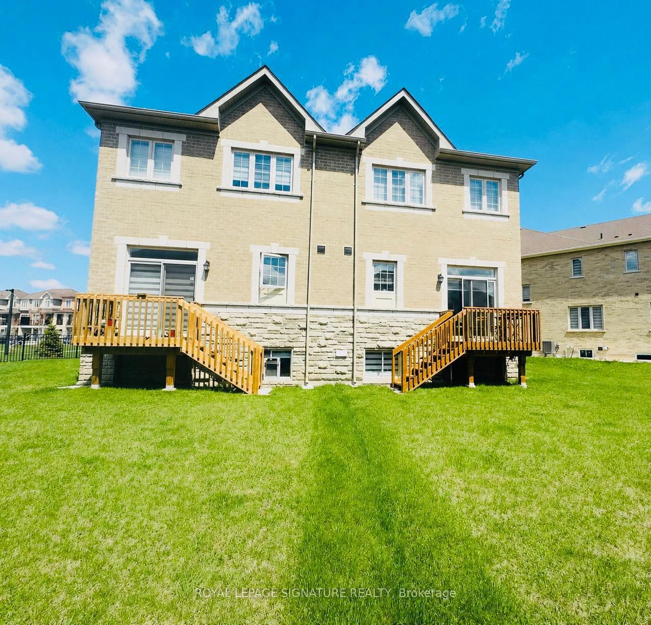 16 Hashmi Place Property Photo 20