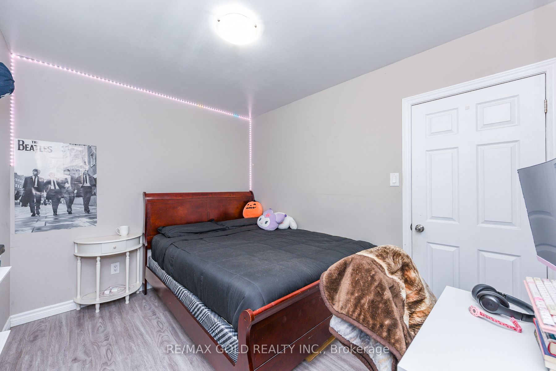 11 Dudley Place Property Photo 16