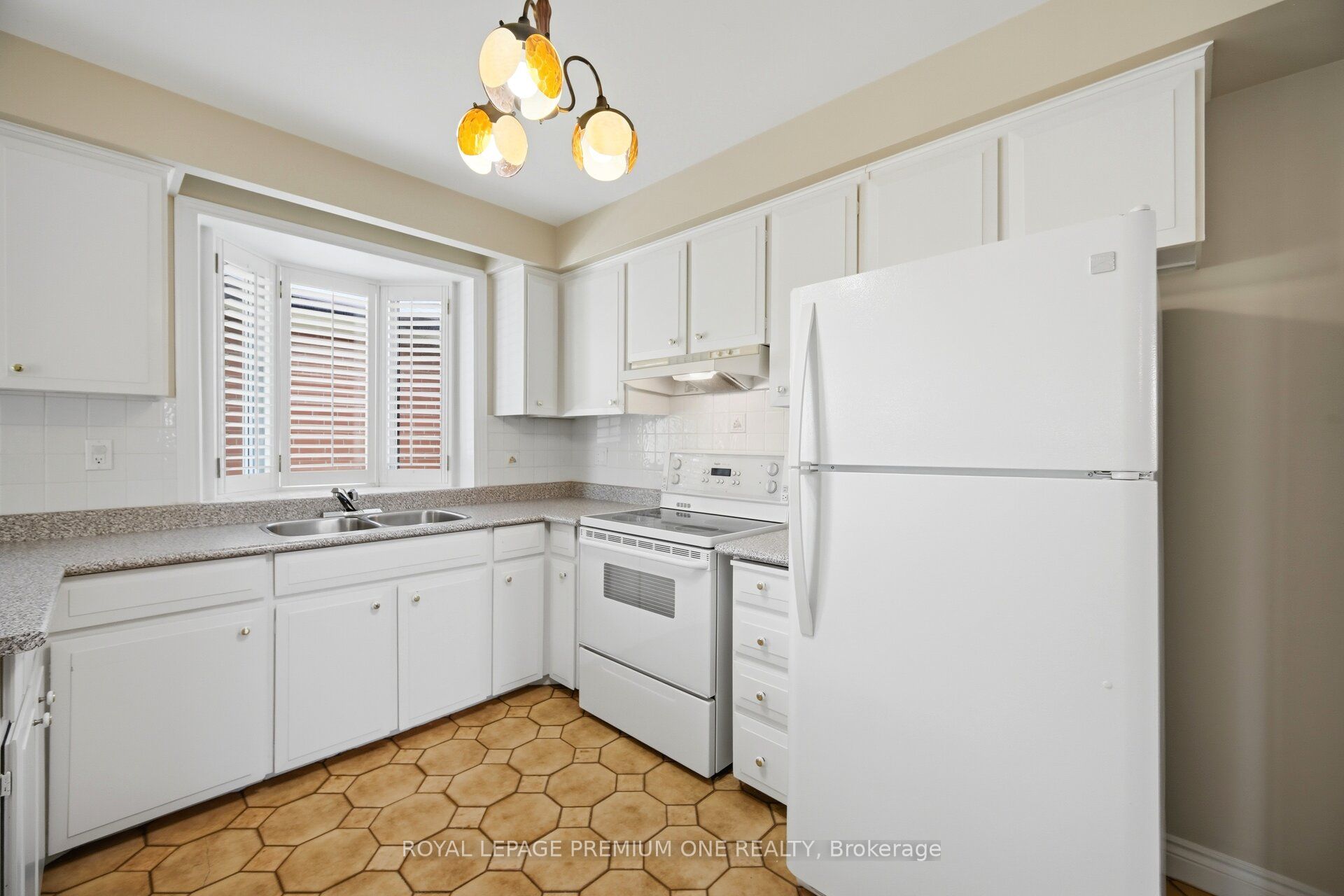 25 Islay Court Property Photo 14