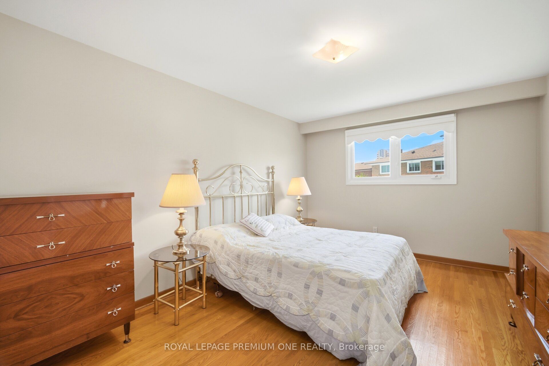 25 Islay Court Property Photo 19