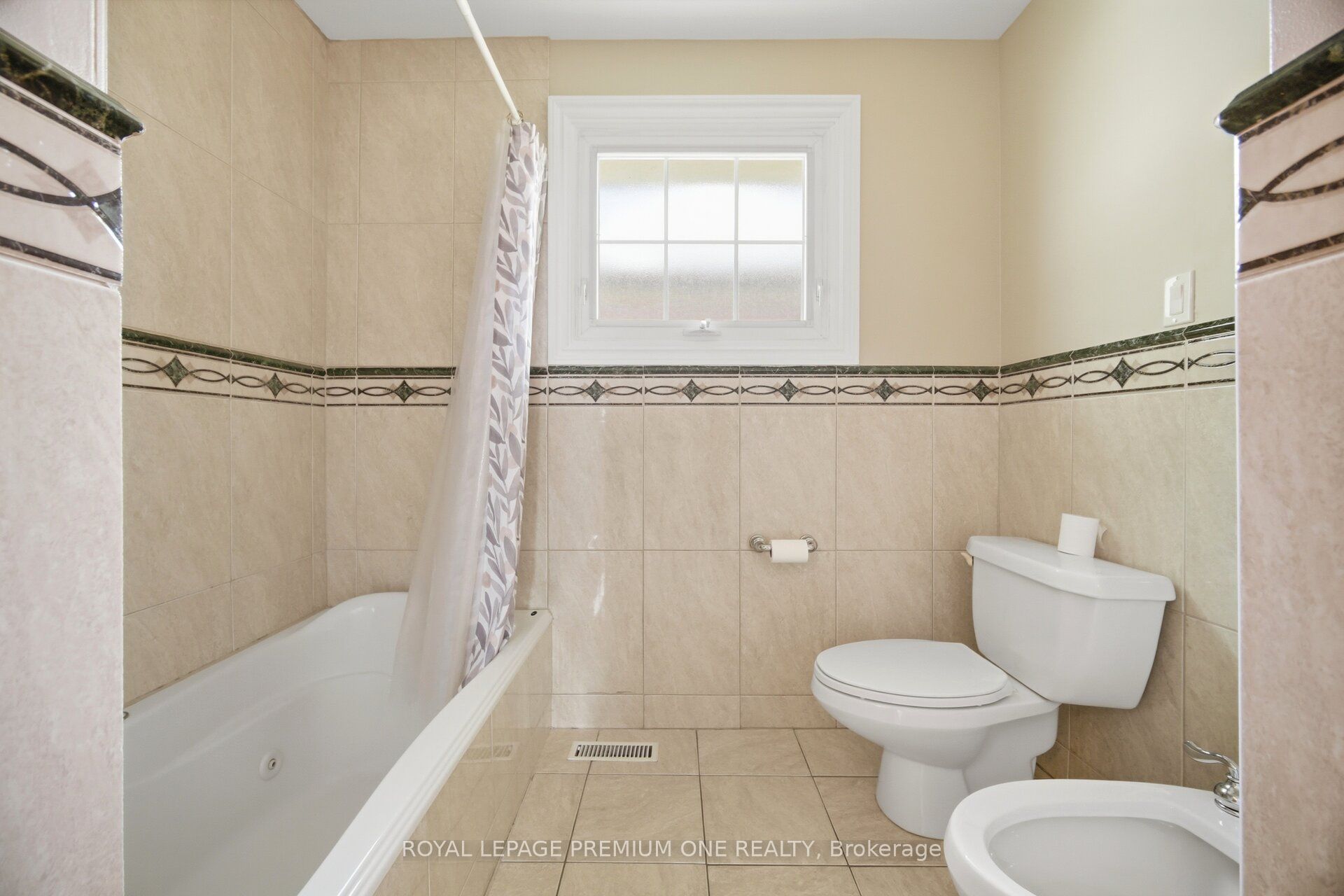 25 Islay Court Property Photo 28