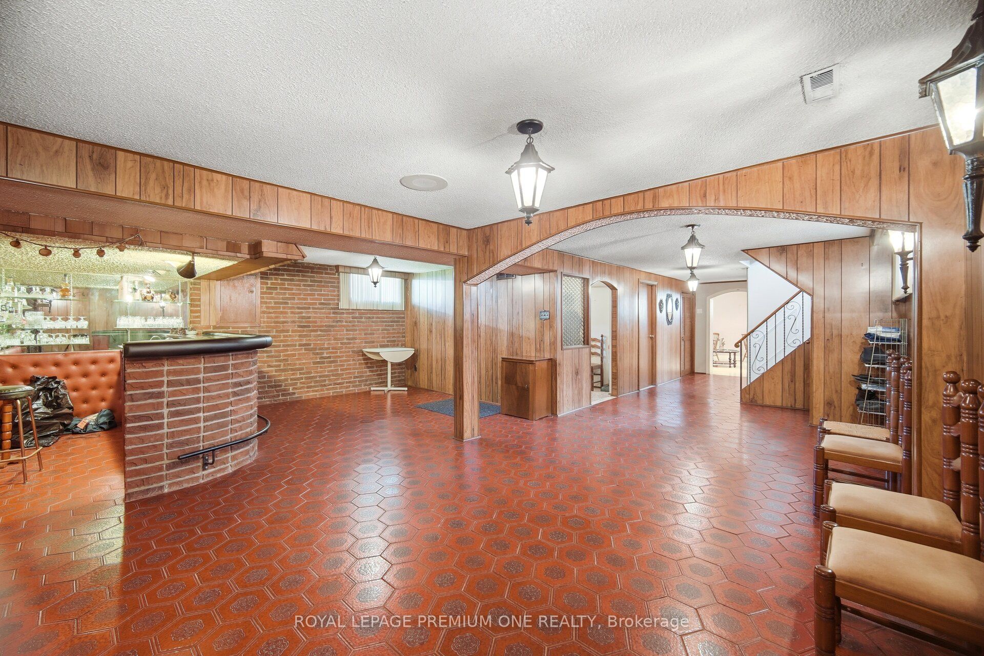 25 Islay Court Property Photo 32