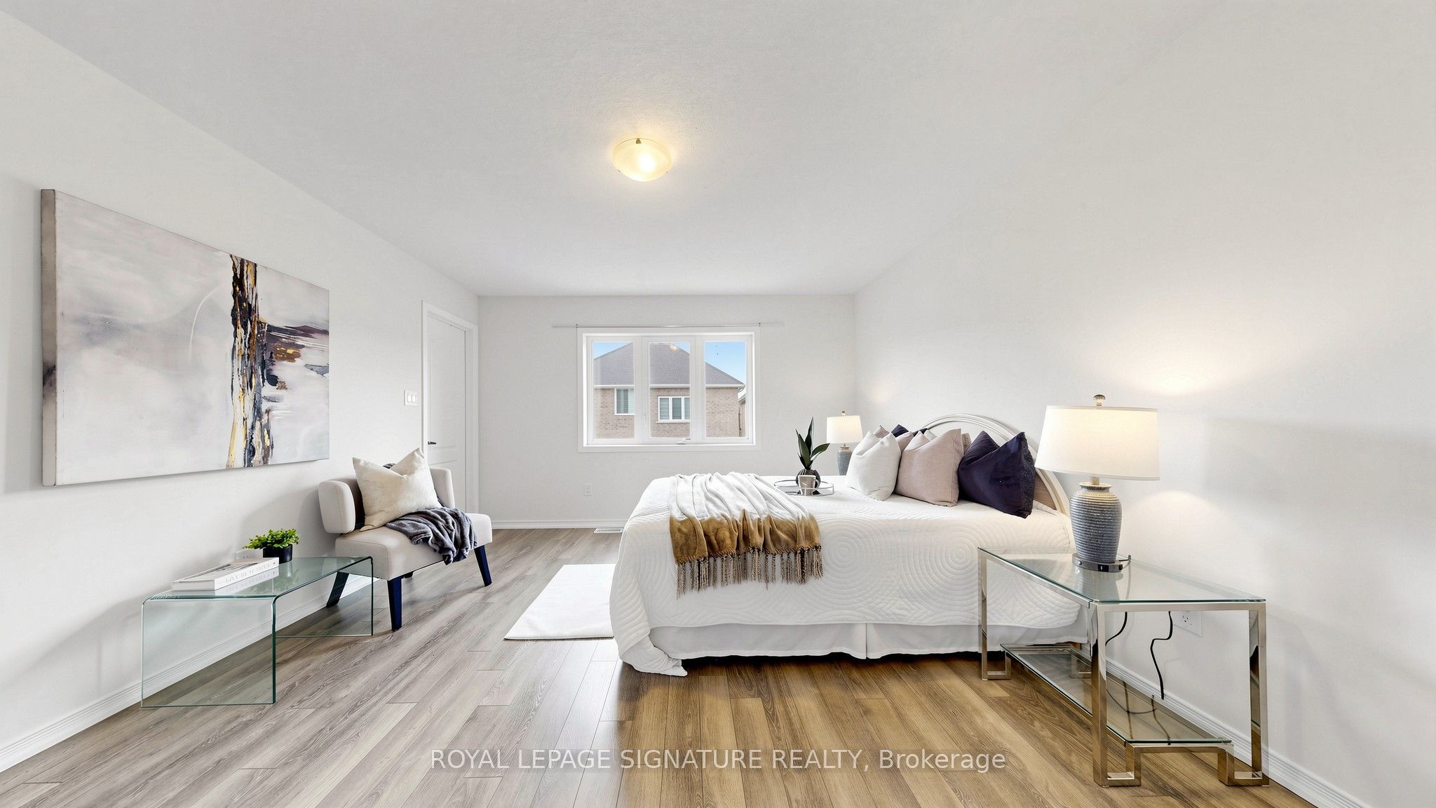 492 Queen Mary Drive Property Photo 28