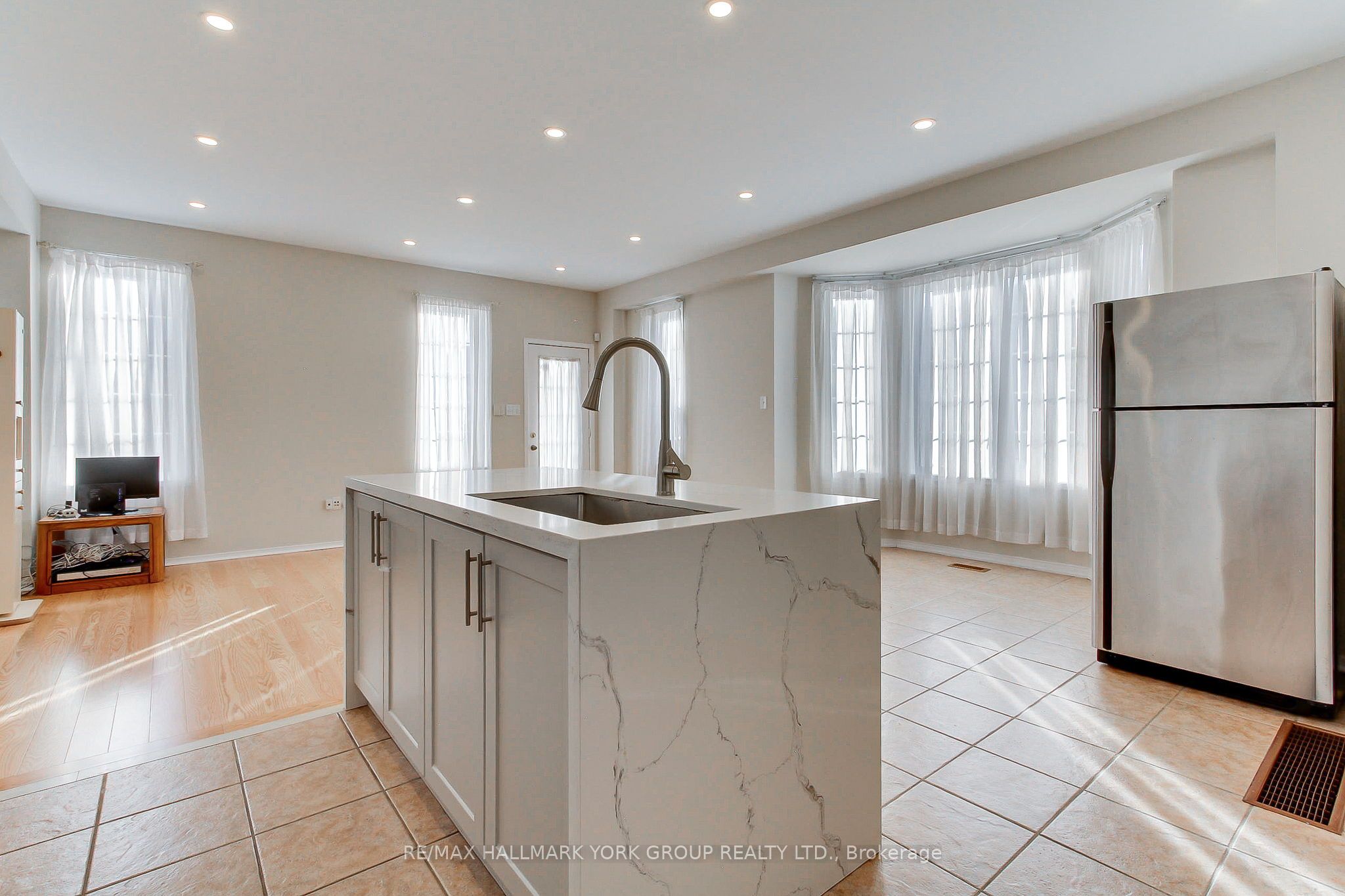 60 Delabo Drive Property Photo 9