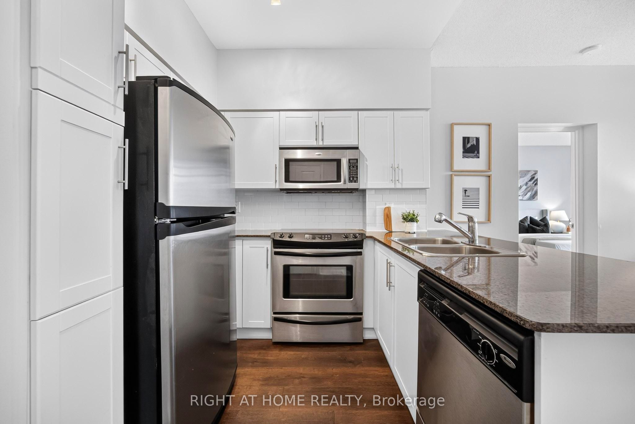15 Windermere Avenue 2201 Property Photo 8