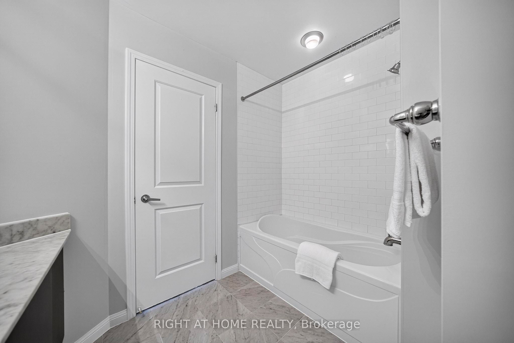 15 Windermere Avenue 2201 Property Photo 16