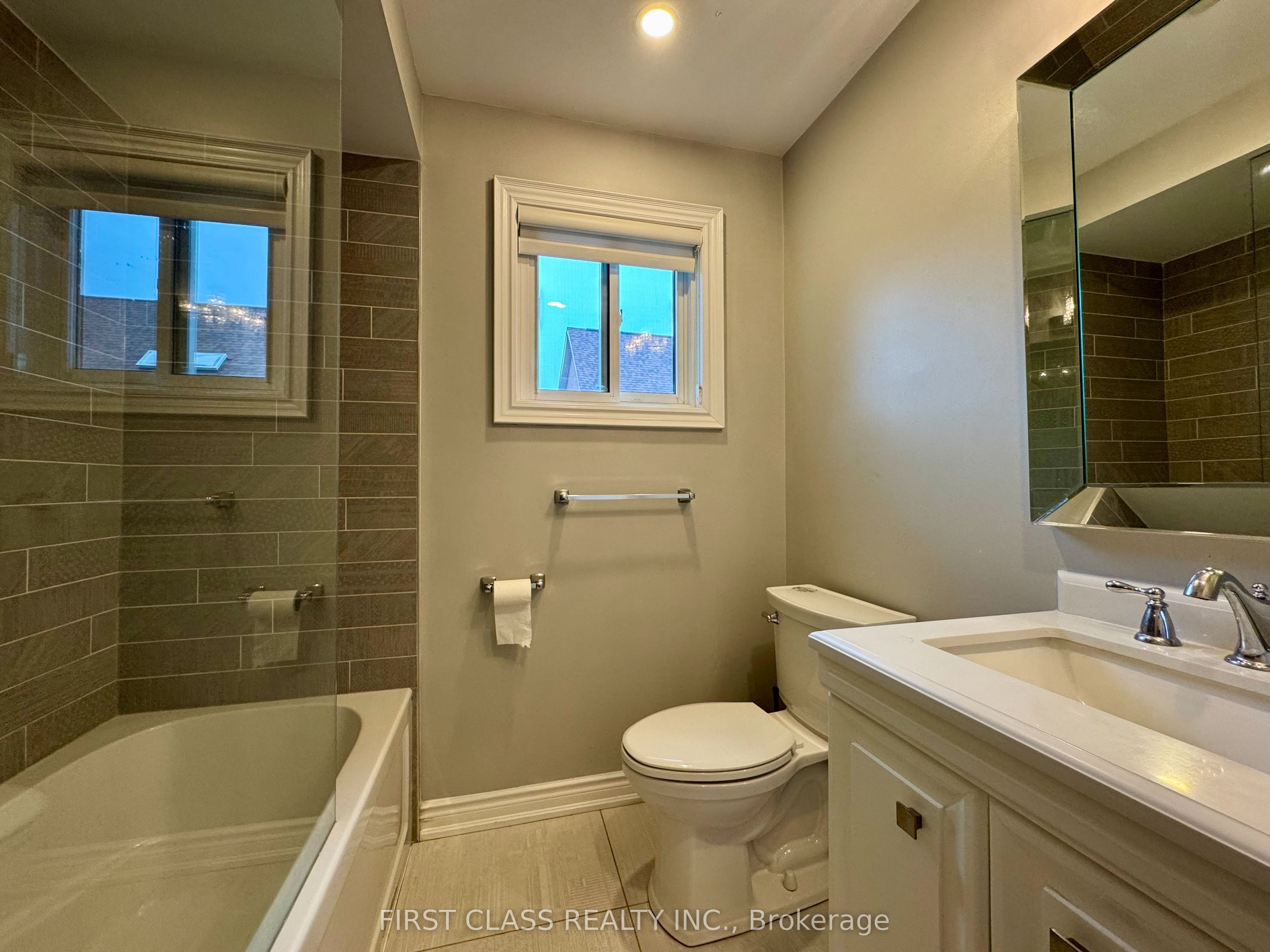 1230 Glenashton Drive Property Photo 27