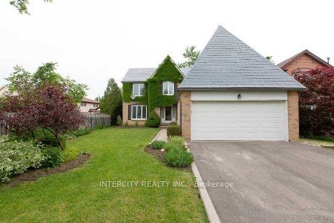 17 Torrance Wood Property Photo 1