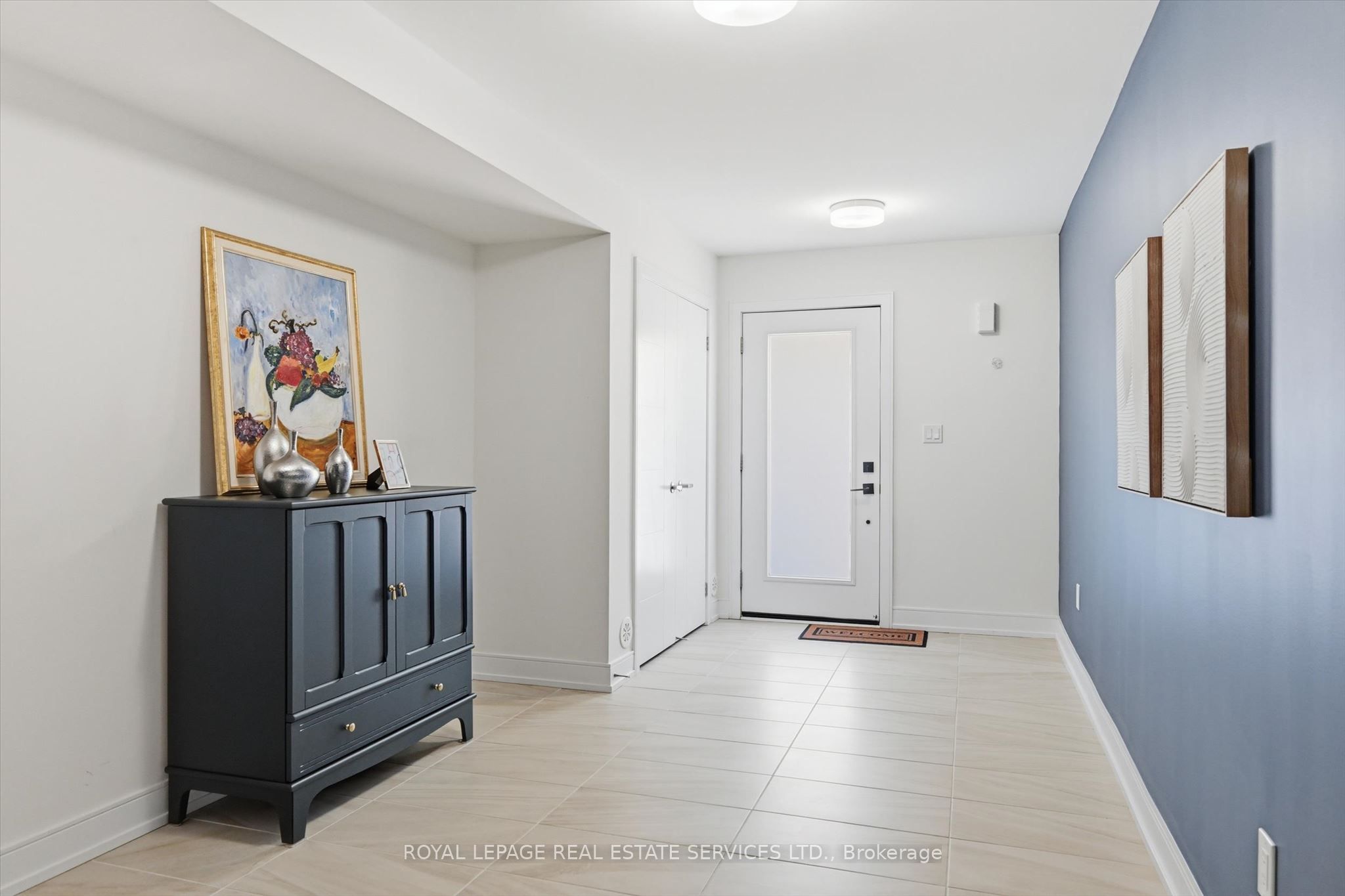 1403 Clarriage Court Property Photo 6