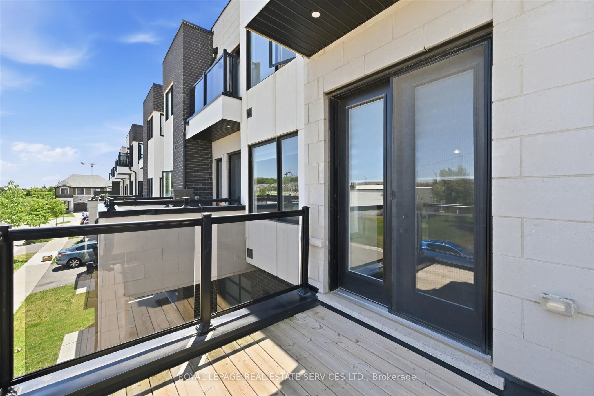 1403 Clarriage Court Property Photo 20