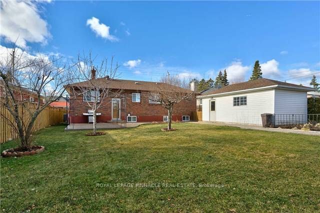 205 Southview Crescent W Bsmt Property Photo 2