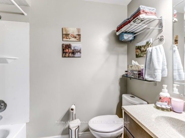 205 Southview Crescent W Bsmt Property Photo 8