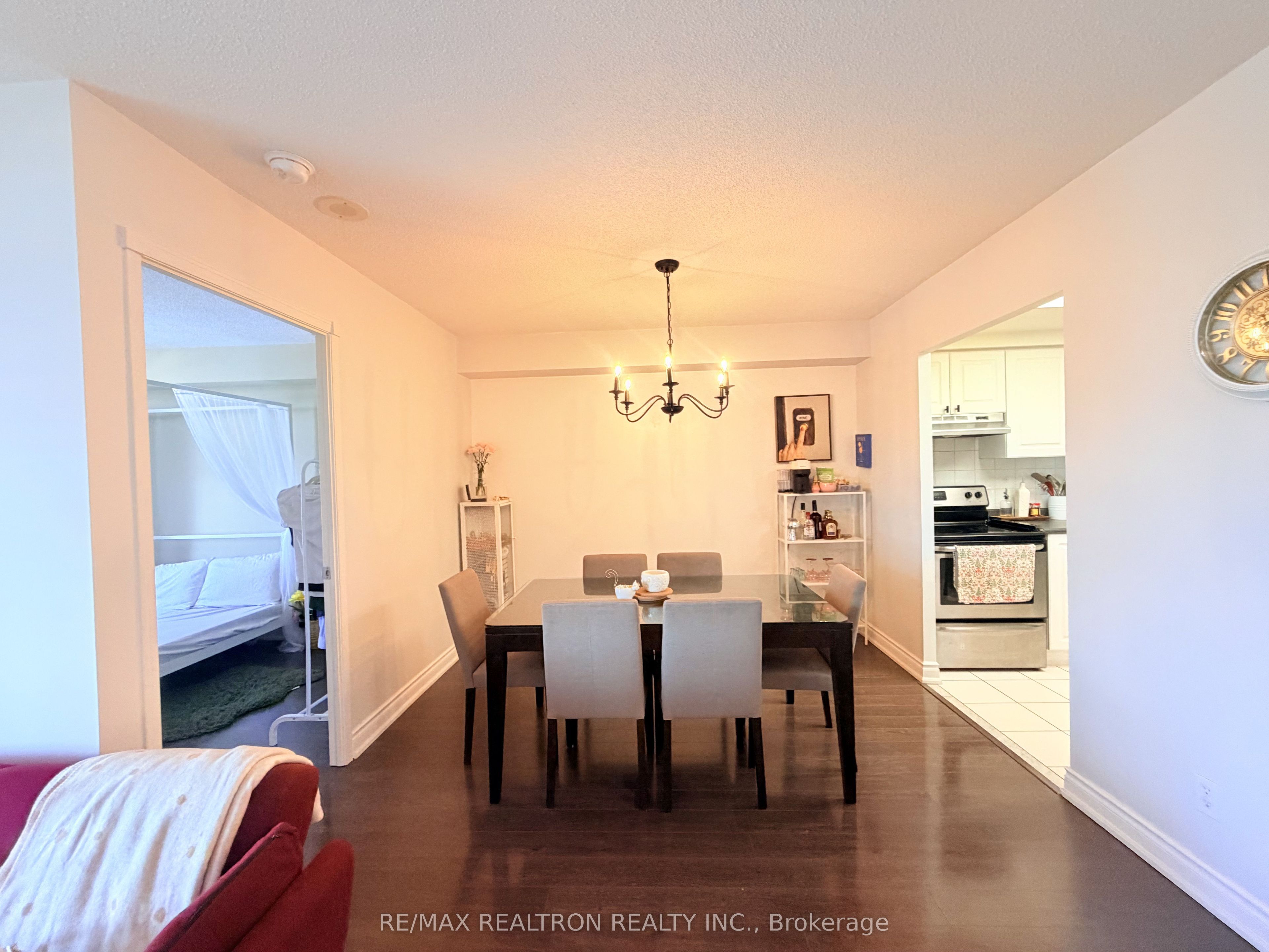 135 Hillcrest Avenue 2015 Property Photo 12