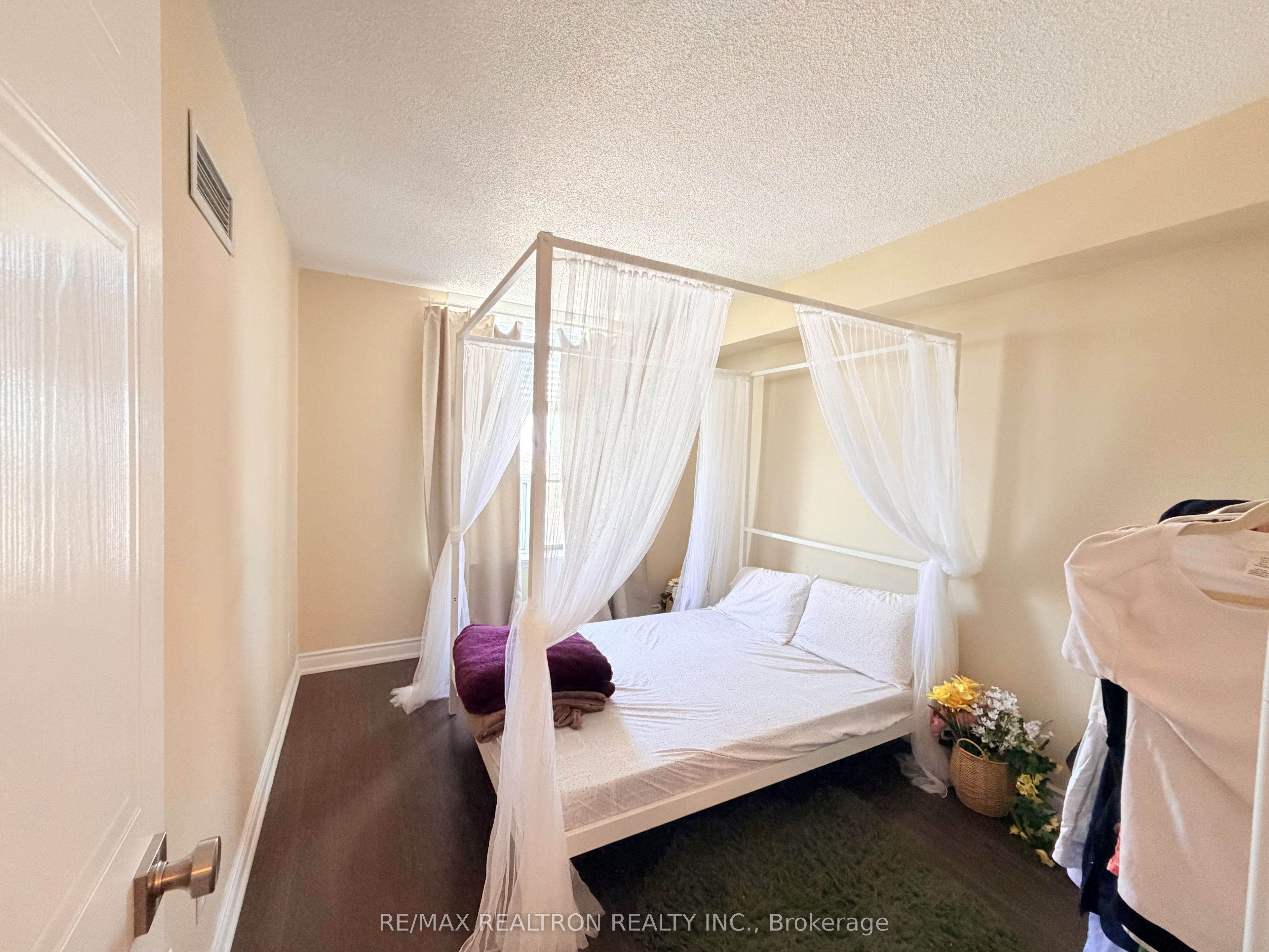 135 Hillcrest Avenue 2015 Property Photo 29